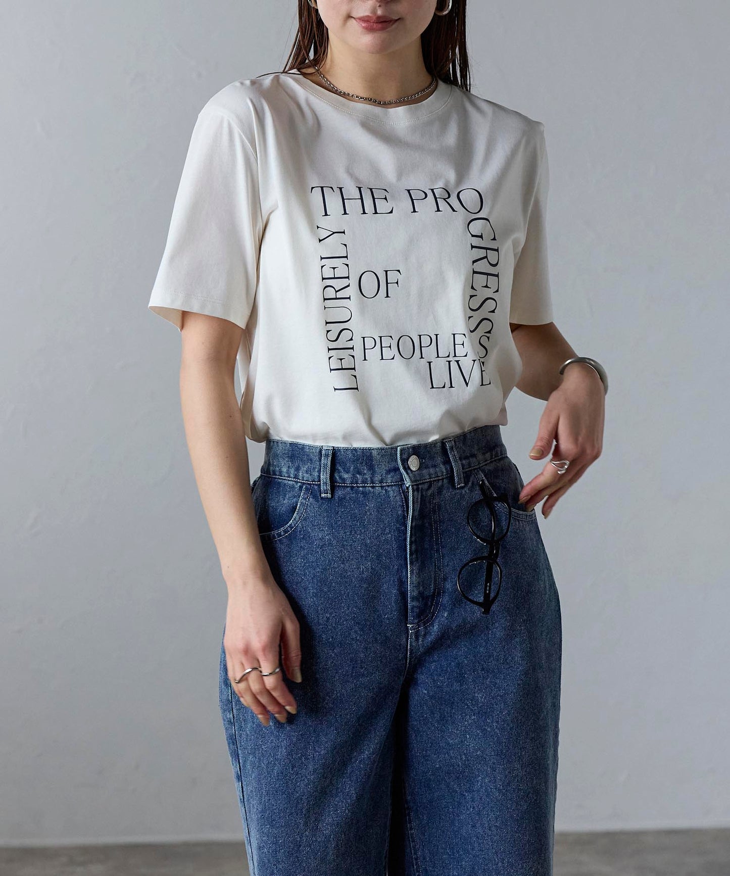 スクエアロゴで魅せる スーピマ半袖Tシャツ