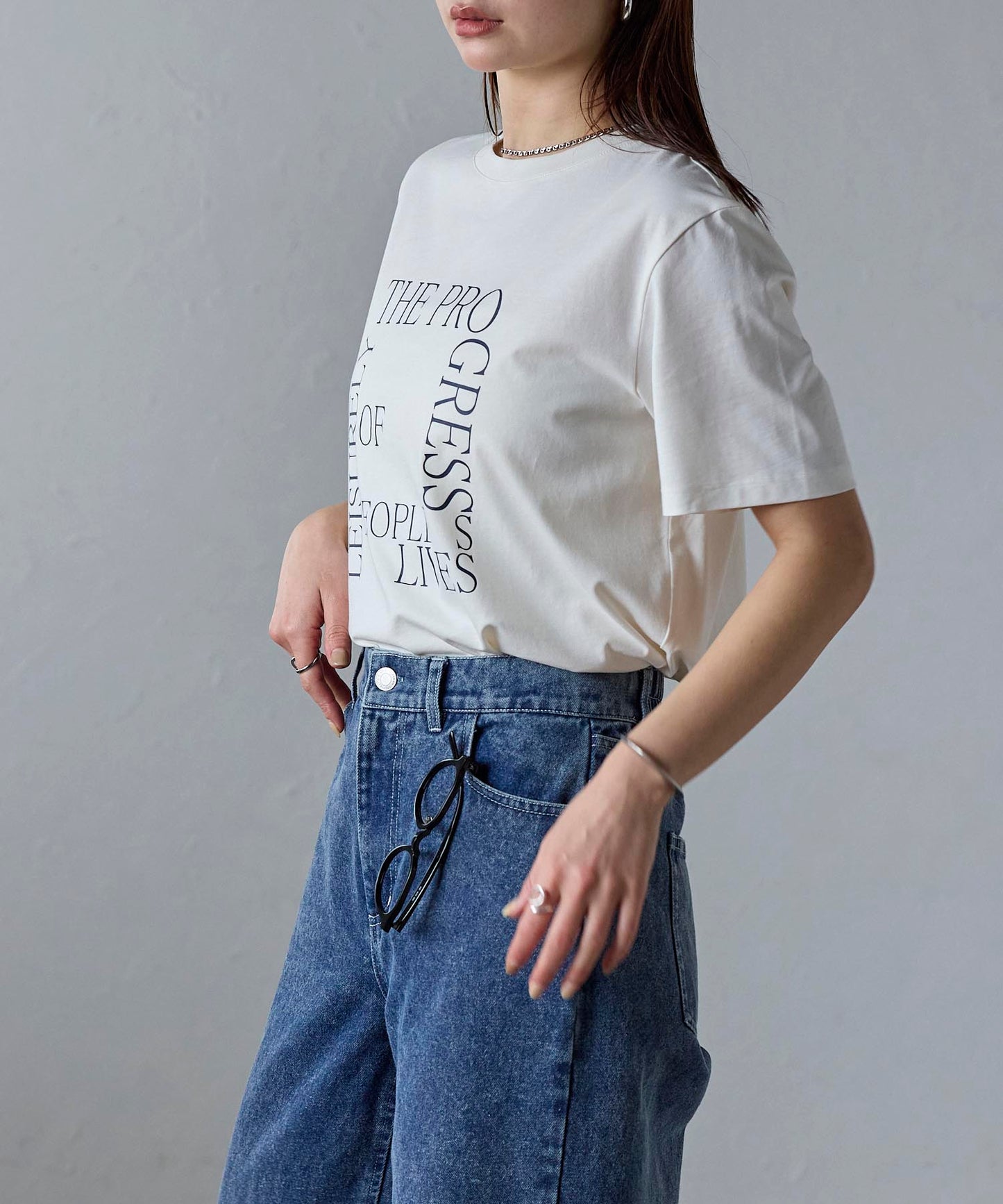 スクエアロゴで魅せる スーピマ半袖Tシャツ