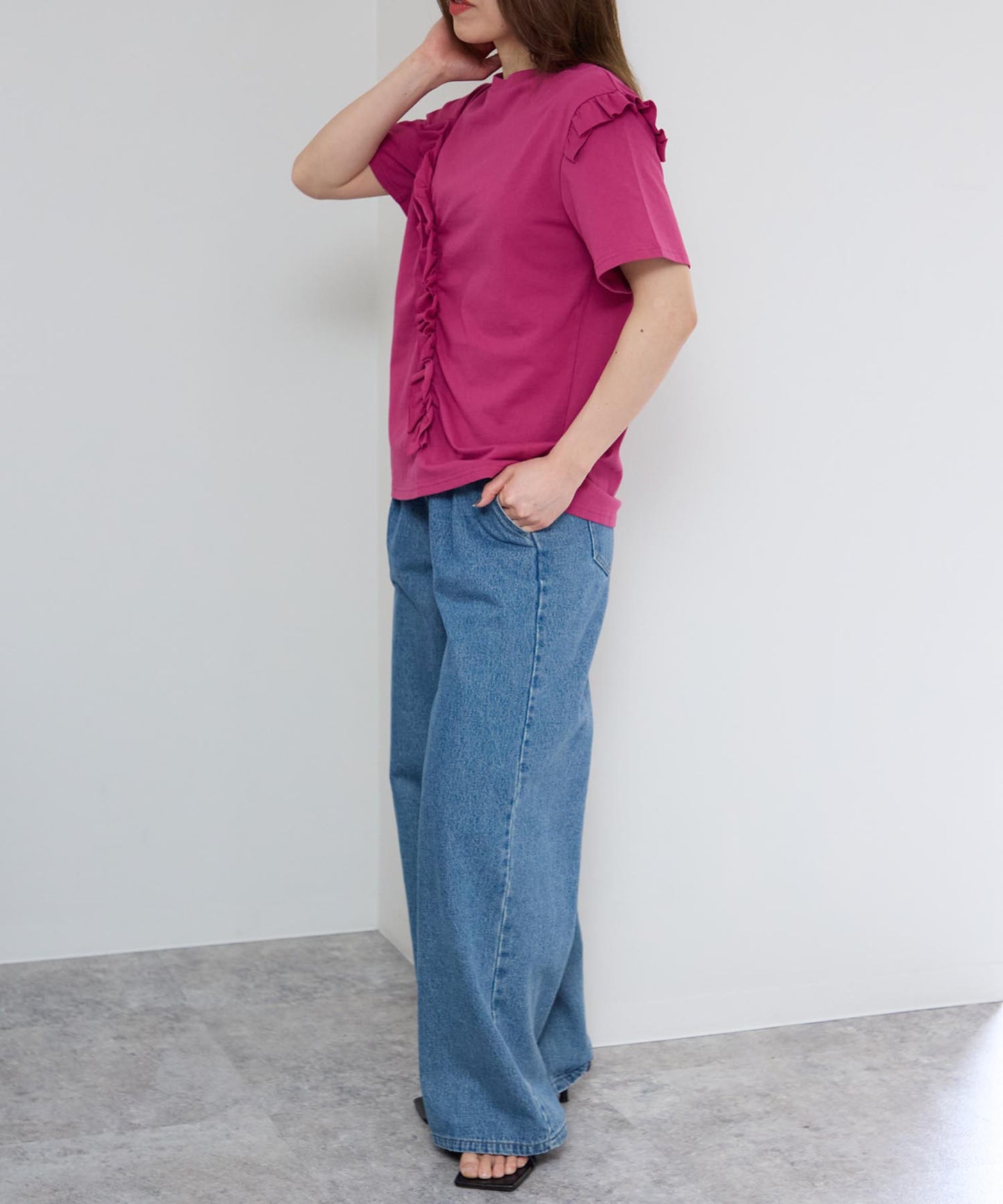 アシンメトリーフリル半袖Tシャツ