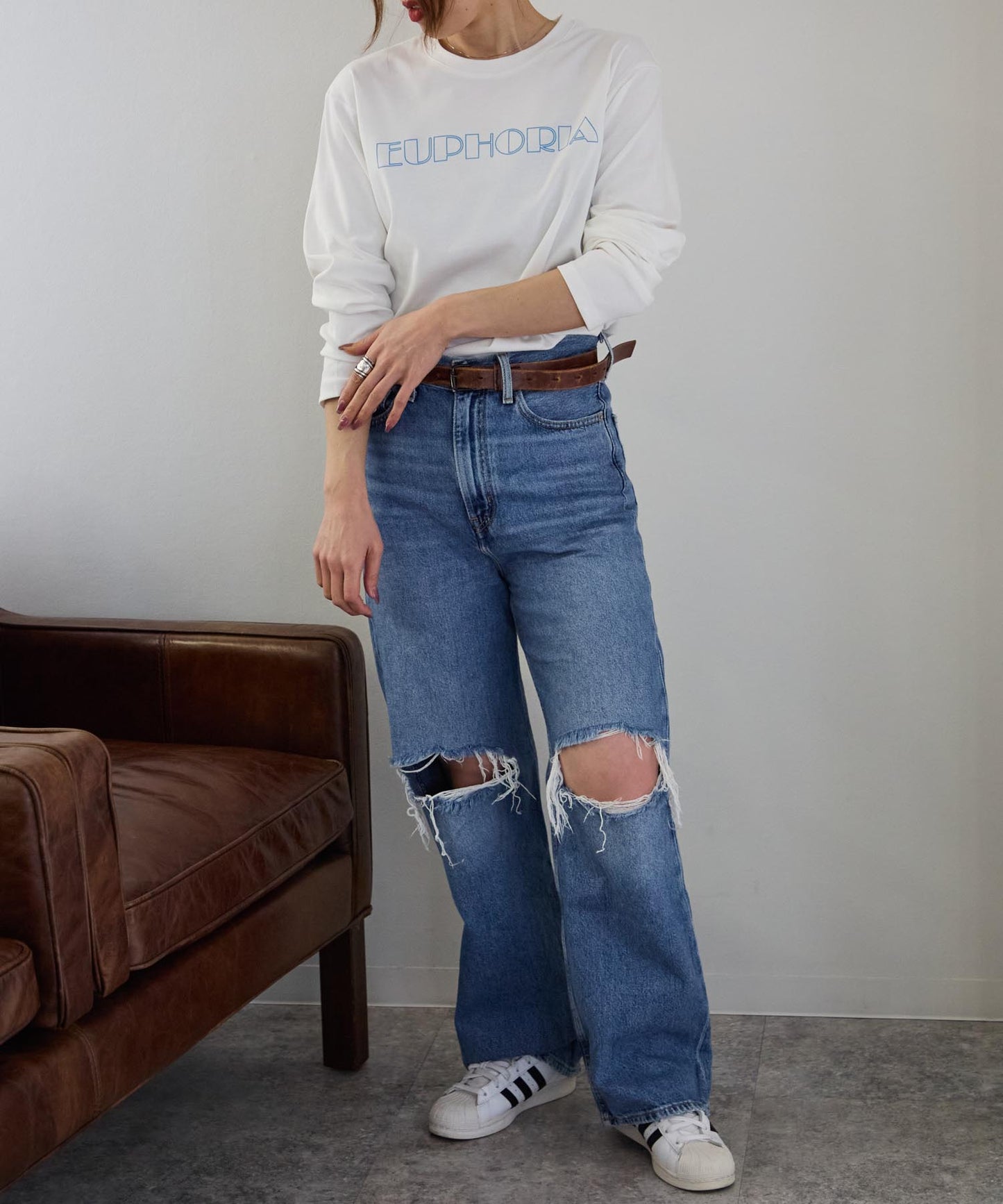 長袖カラーロゴプリントTシャツ