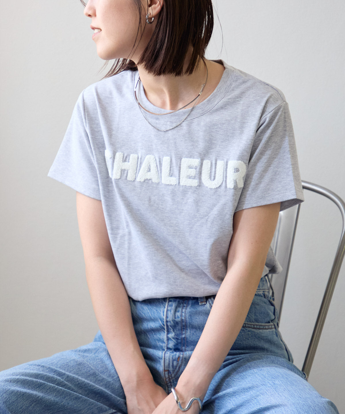 パイル刺繍ロゴTシャツ