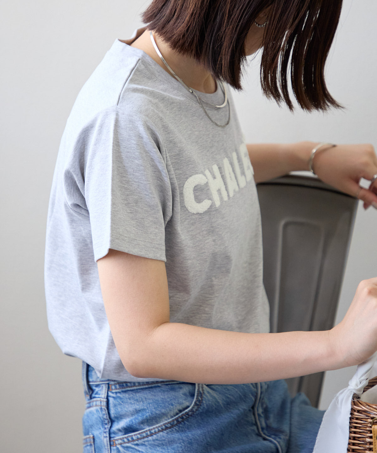 パイル刺繍ロゴTシャツ