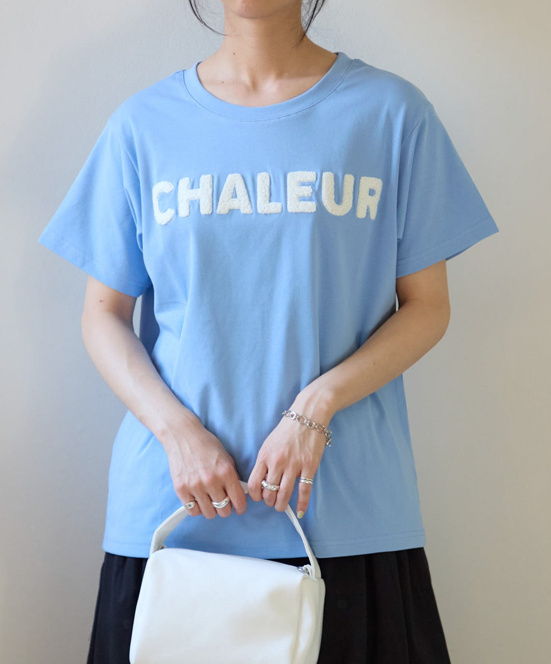 パイル刺繍ロゴTシャツ