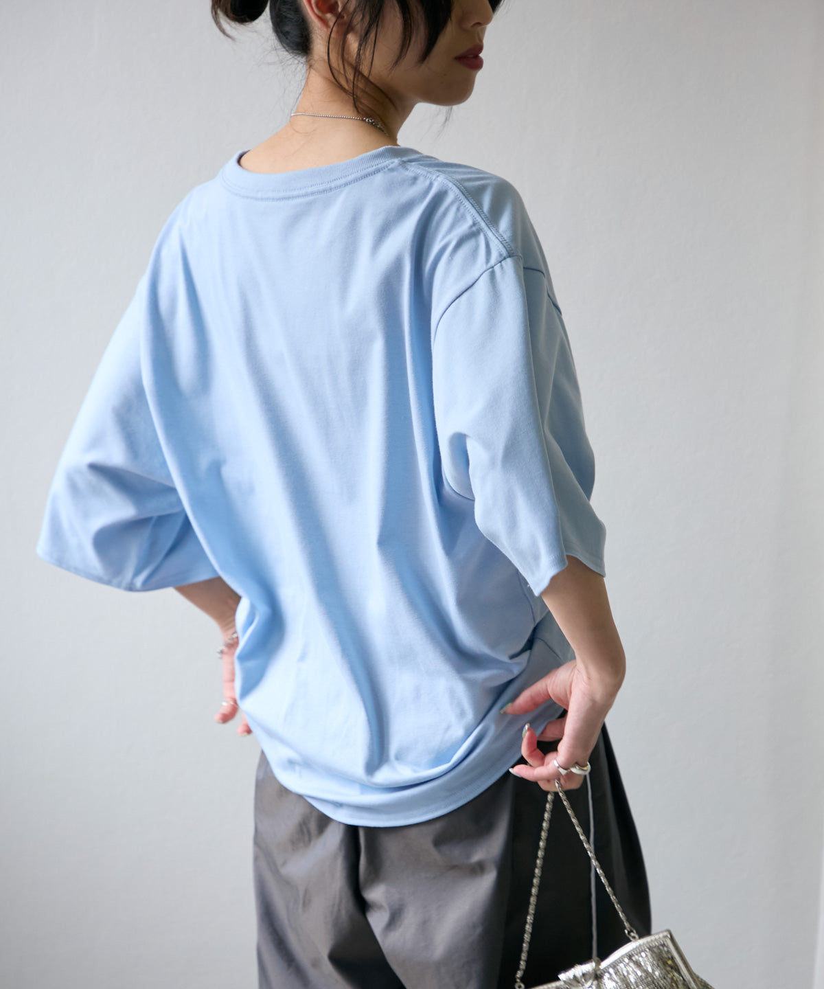 ロゴ発泡プリント半袖Tシャツ