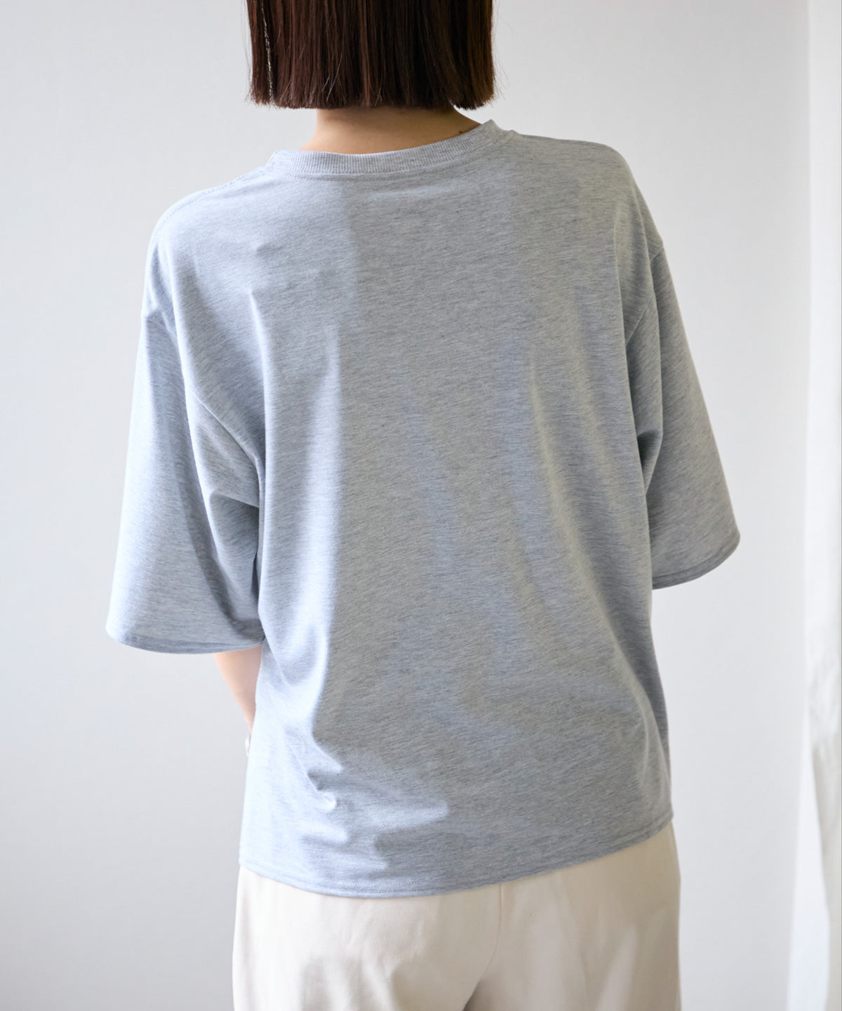 ロゴ発泡プリント半袖Tシャツ