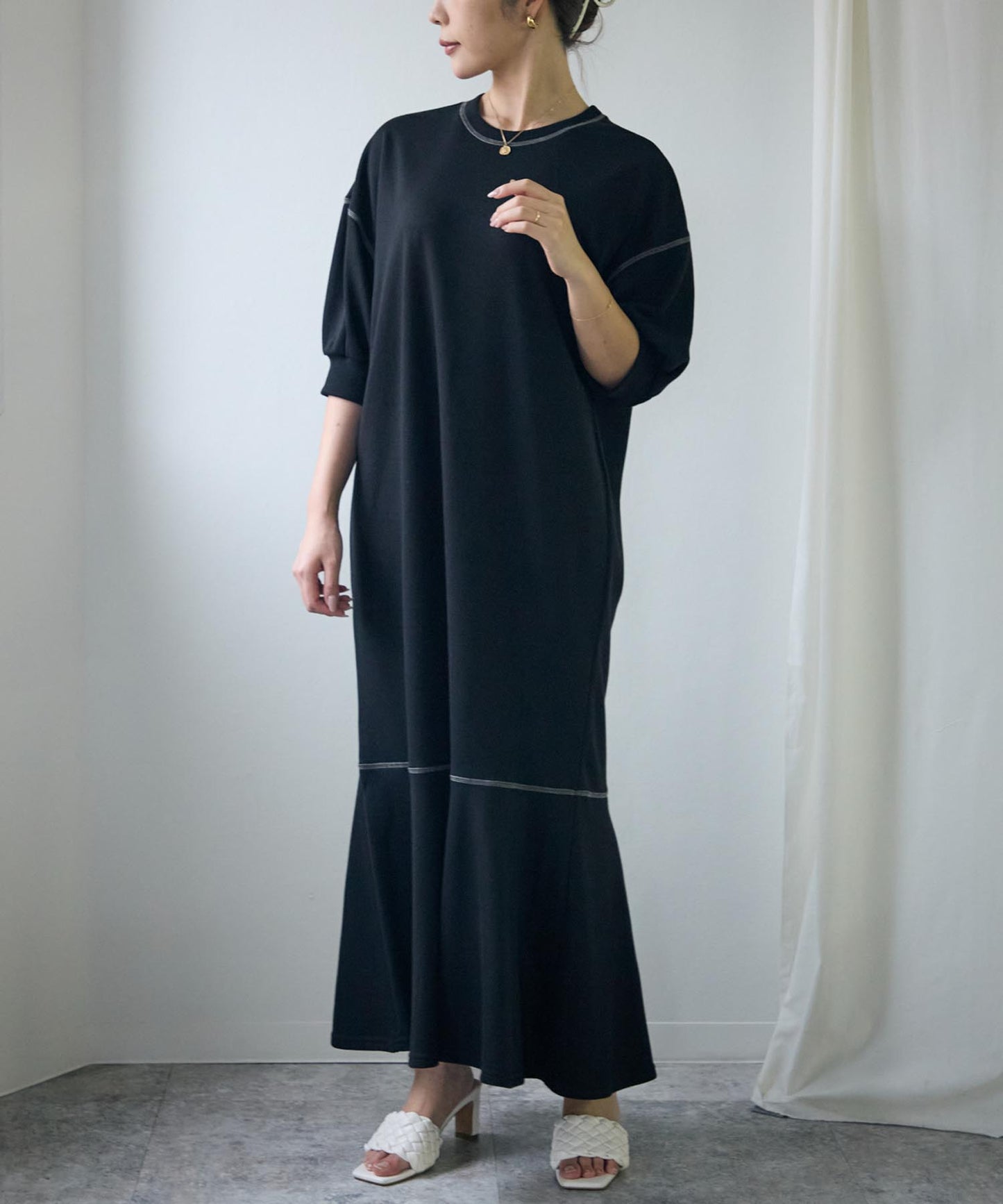 配色ステッチ裏毛ワンピース