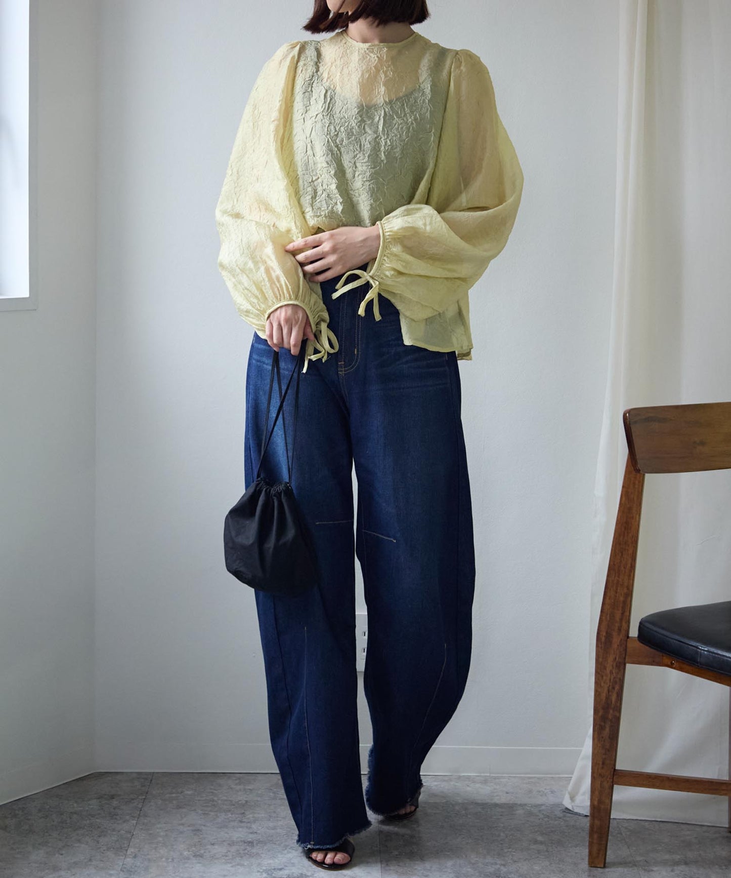 バックリボンクリンクルブラウス