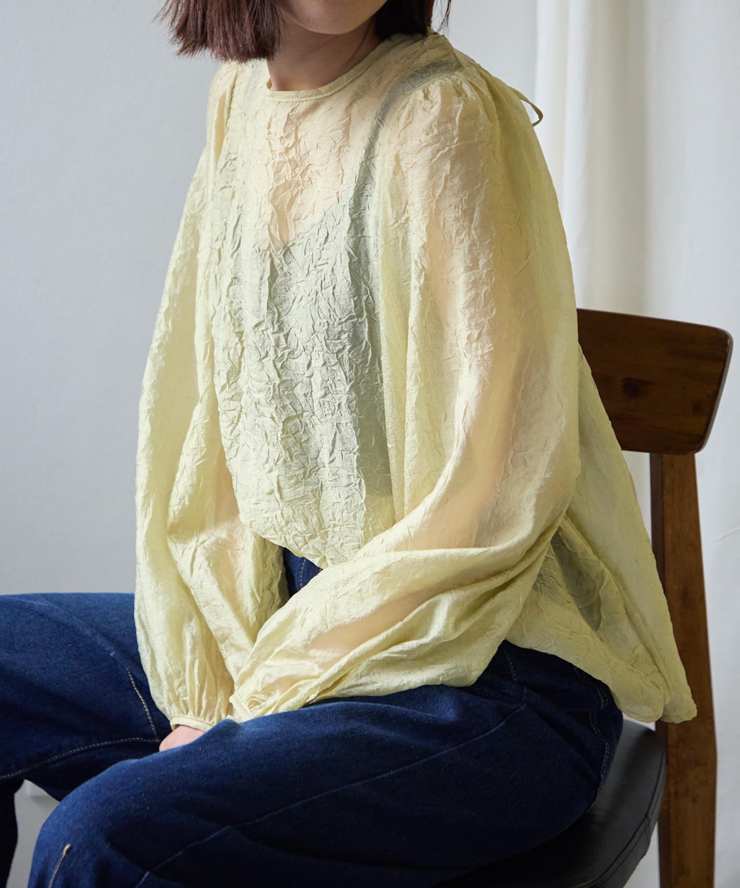 バックリボンクリンクルブラウス