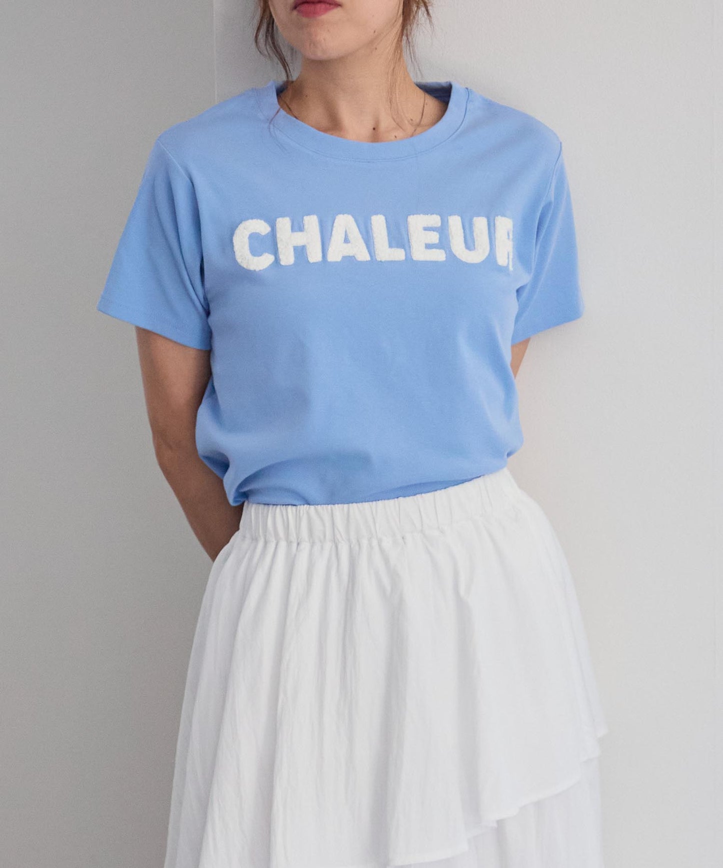 パイル刺繍ロゴTシャツ