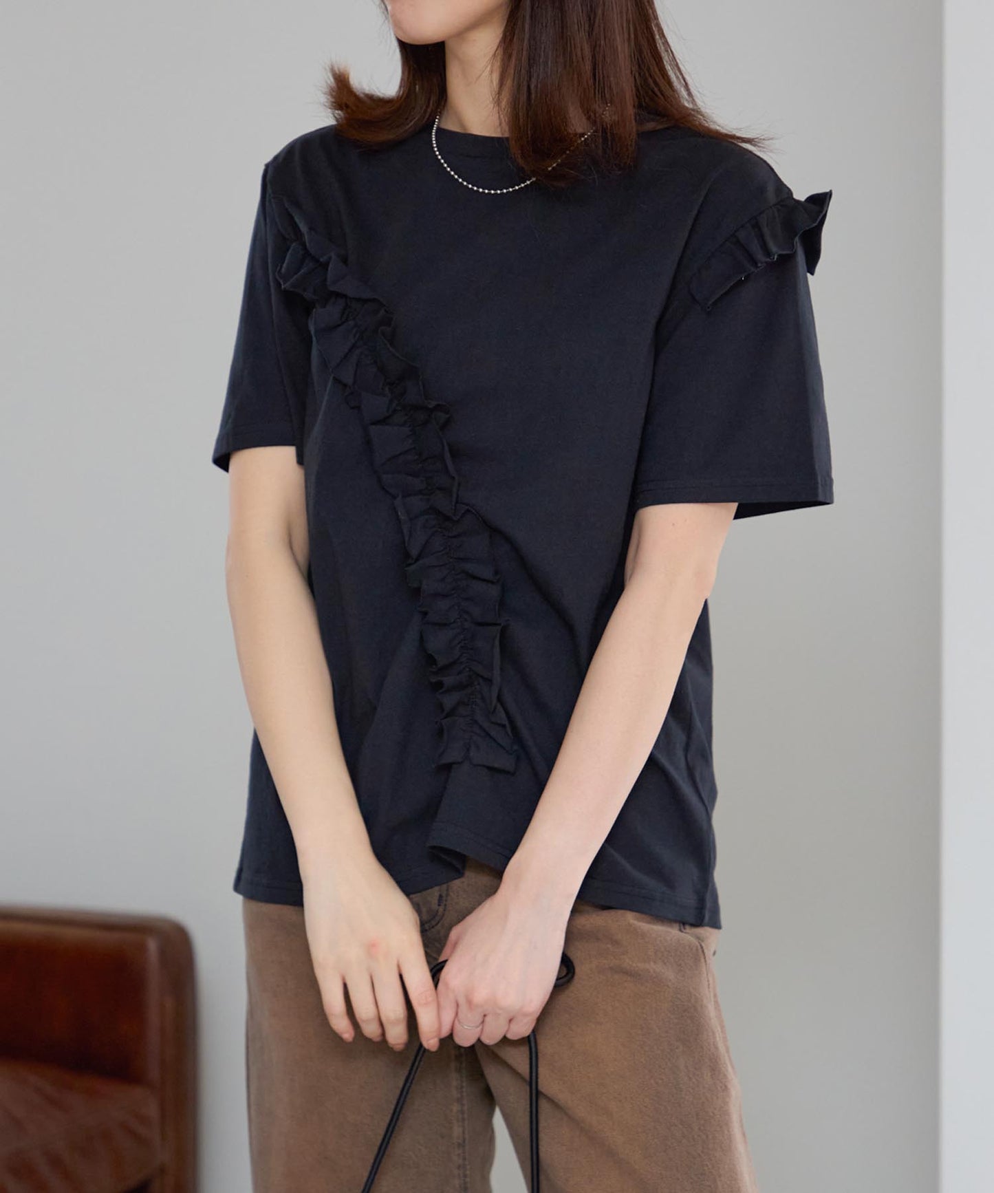 アシンメトリーフリル半袖Tシャツ