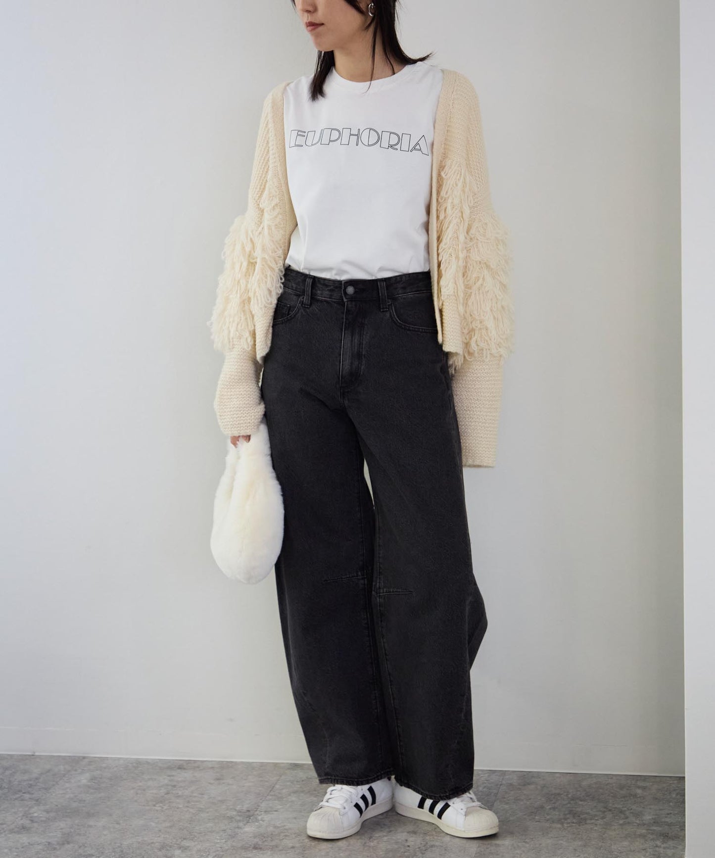 長袖カラーロゴプリントTシャツ