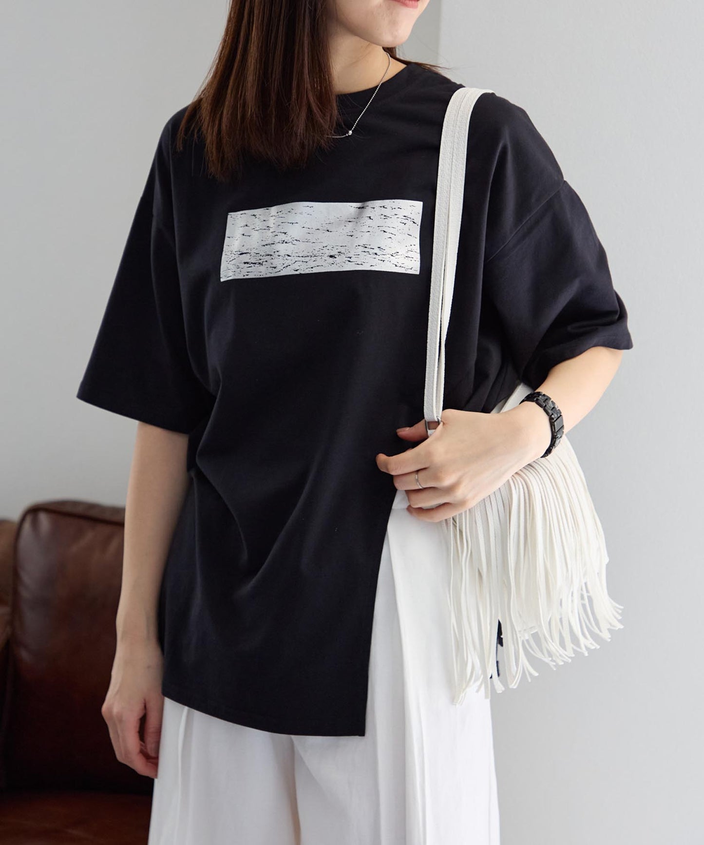 箔プリント スリットオーバーサイズTシャツ