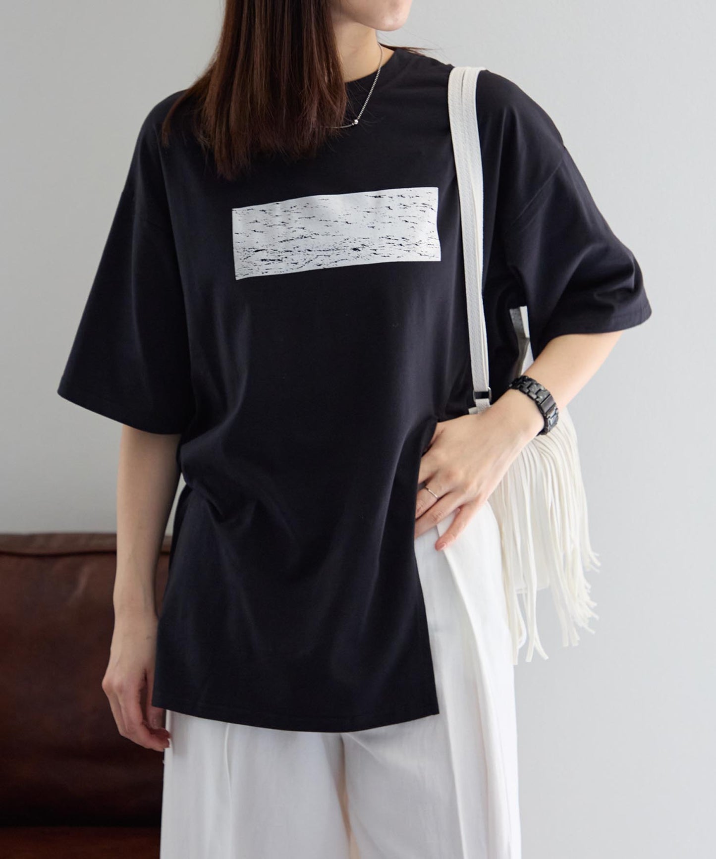 箔プリント スリットオーバーサイズTシャツ
