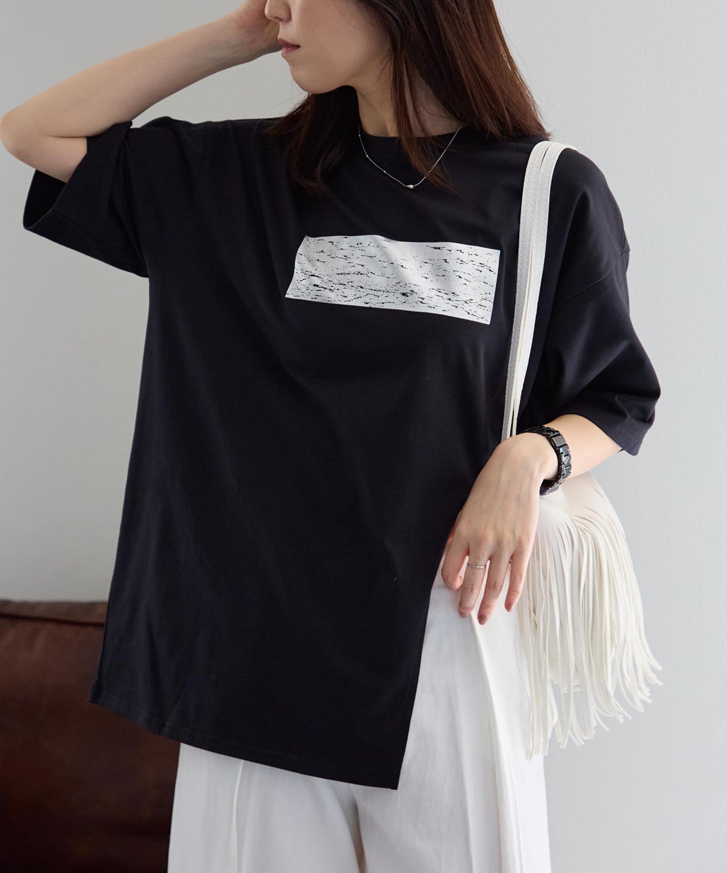箔プリント スリットオーバーサイズTシャツ