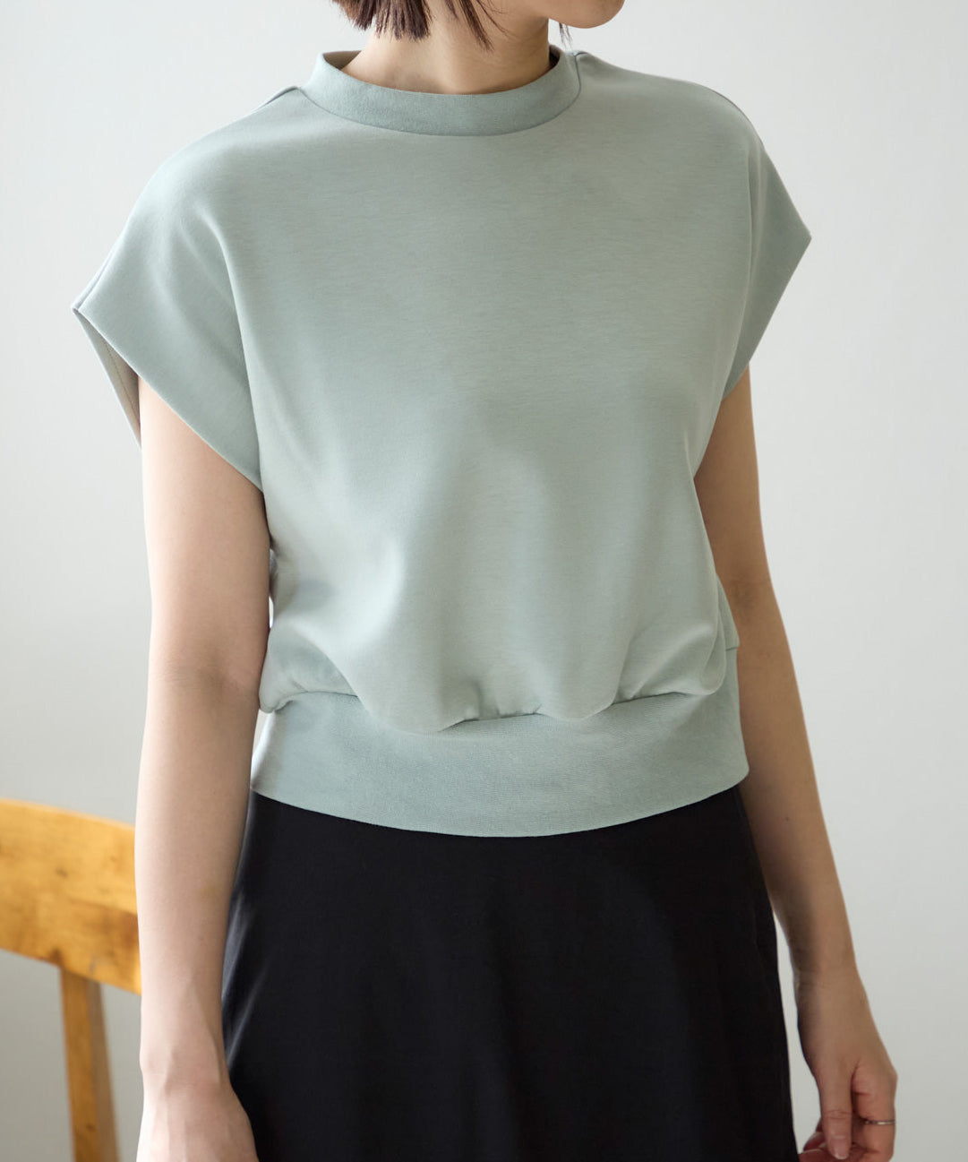 ショート丈ポンチTシャツ