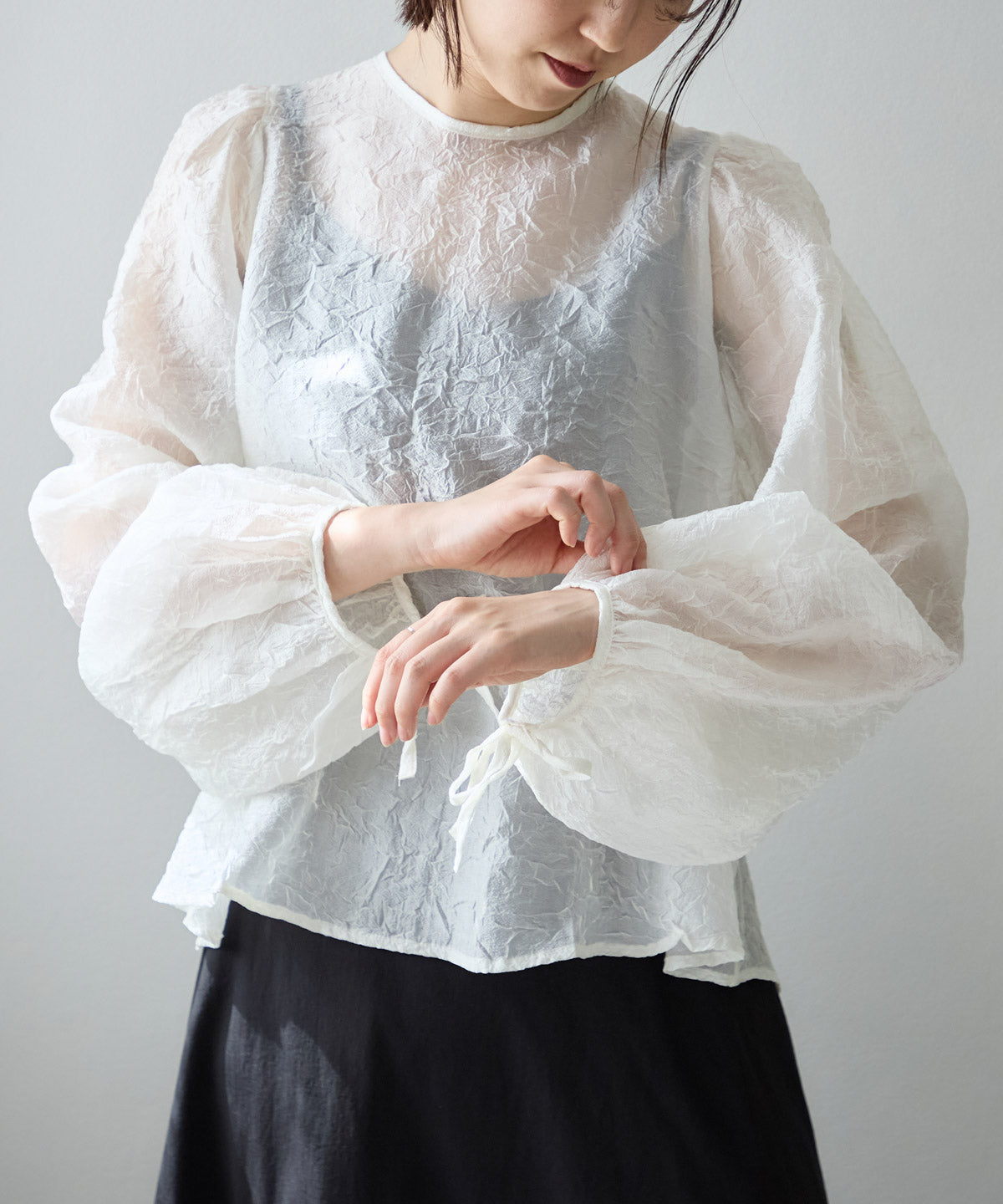 バックリボンクリンクルブラウス