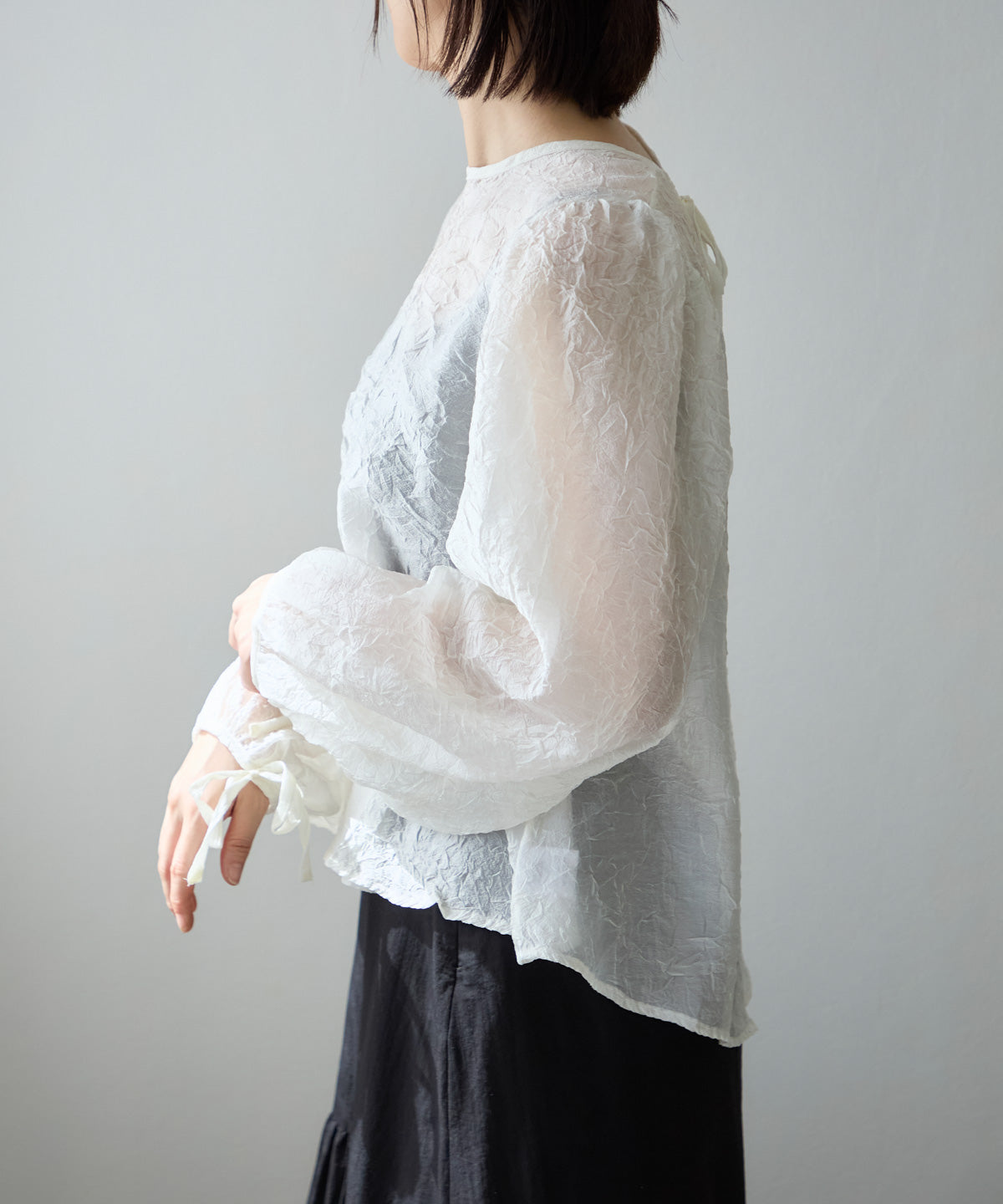 バックリボンクリンクルブラウス