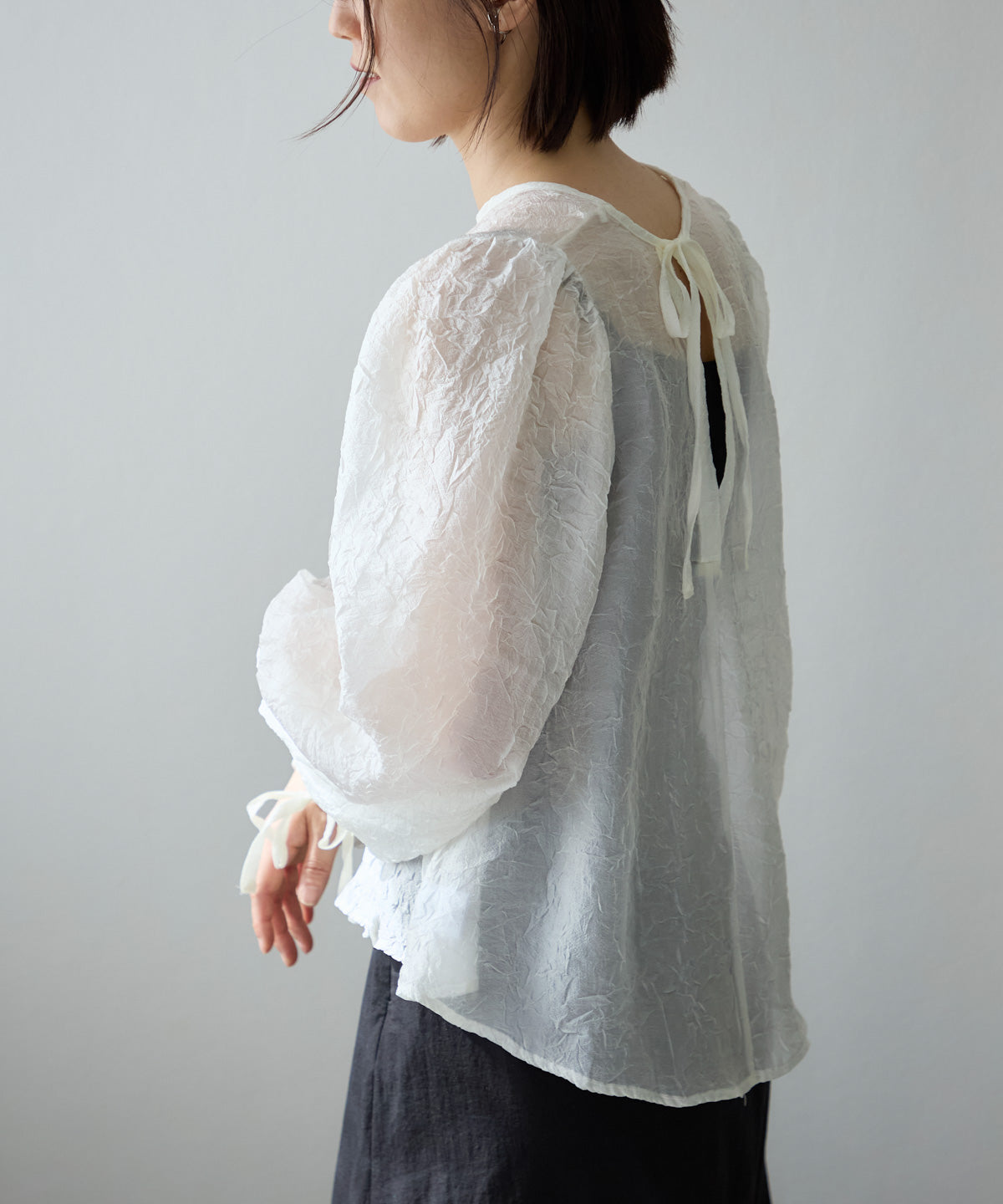 バックリボンクリンクルブラウス