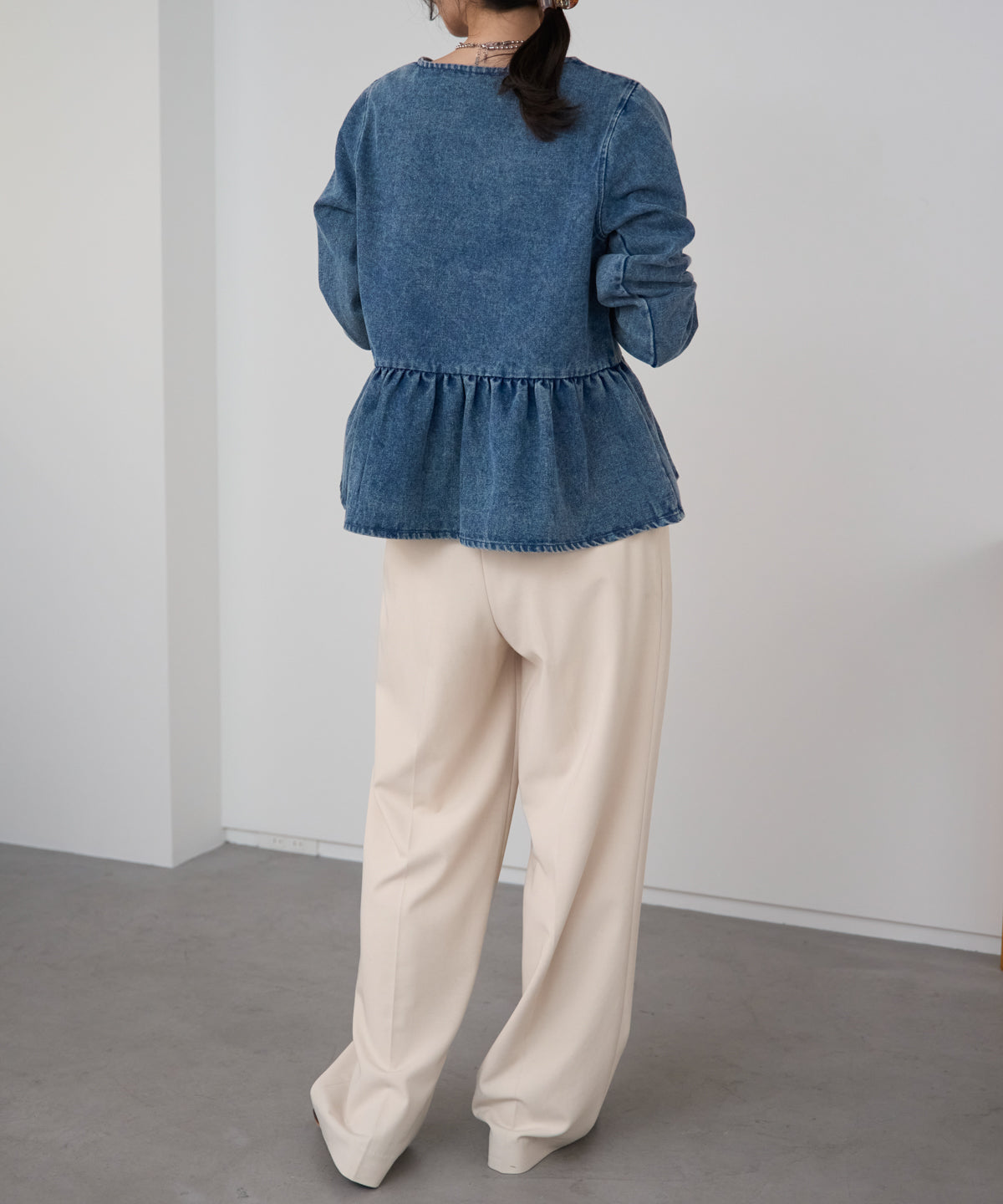 ペプラムデニムジャケット