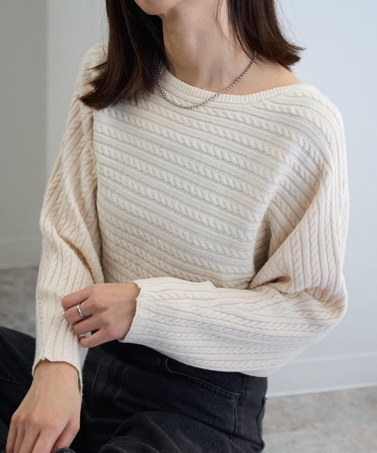 ケーブル柄ドルマンニットプルオーバー