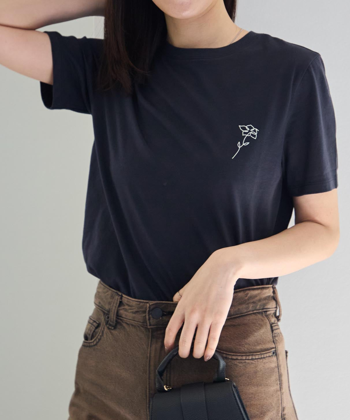 フラワーワンポイント サイロTシャツ