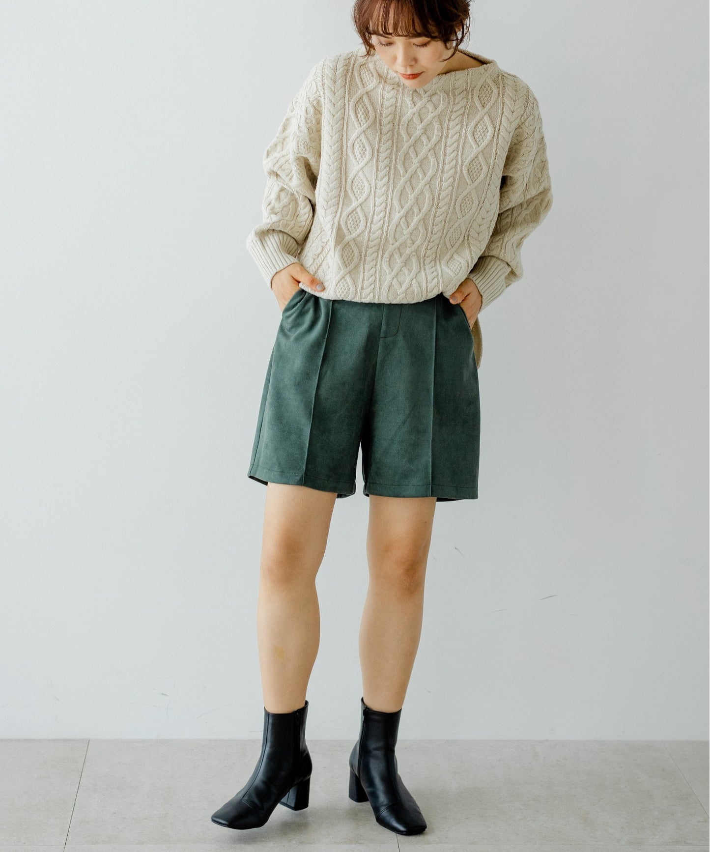 ポンチスウェードショートパンツ
