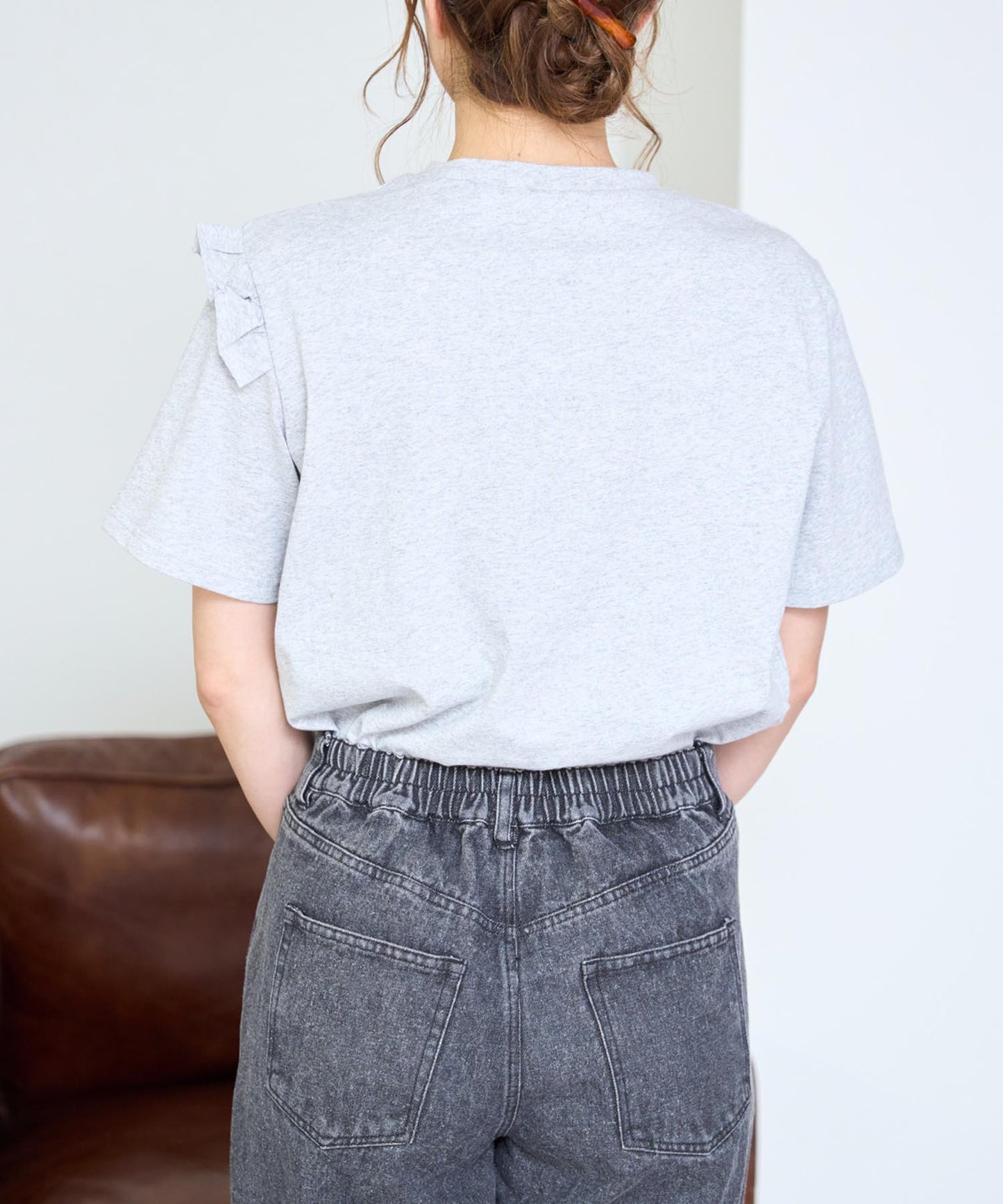 アシンメトリーフリル半袖Tシャツ