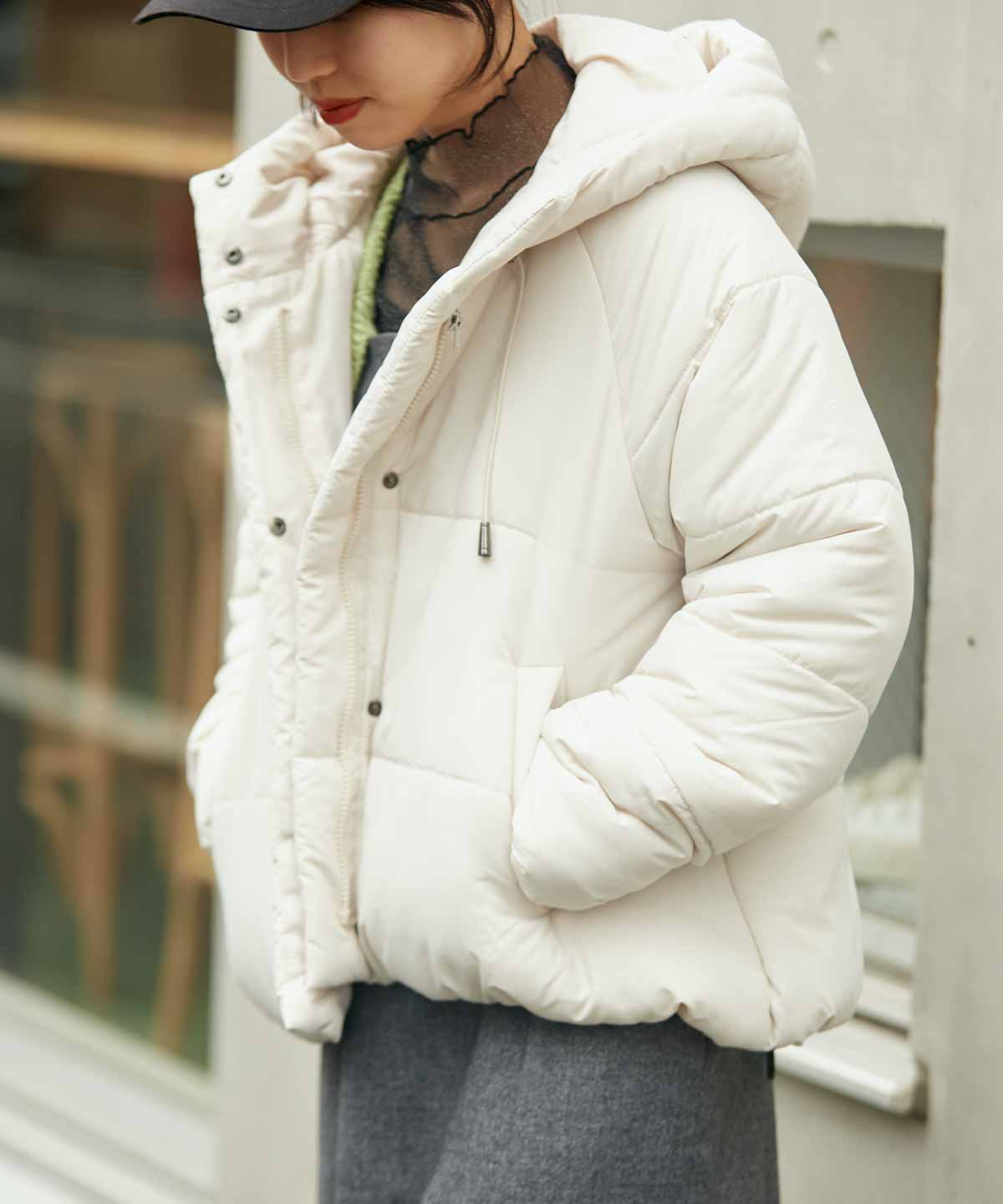 中綿ショートジャケット