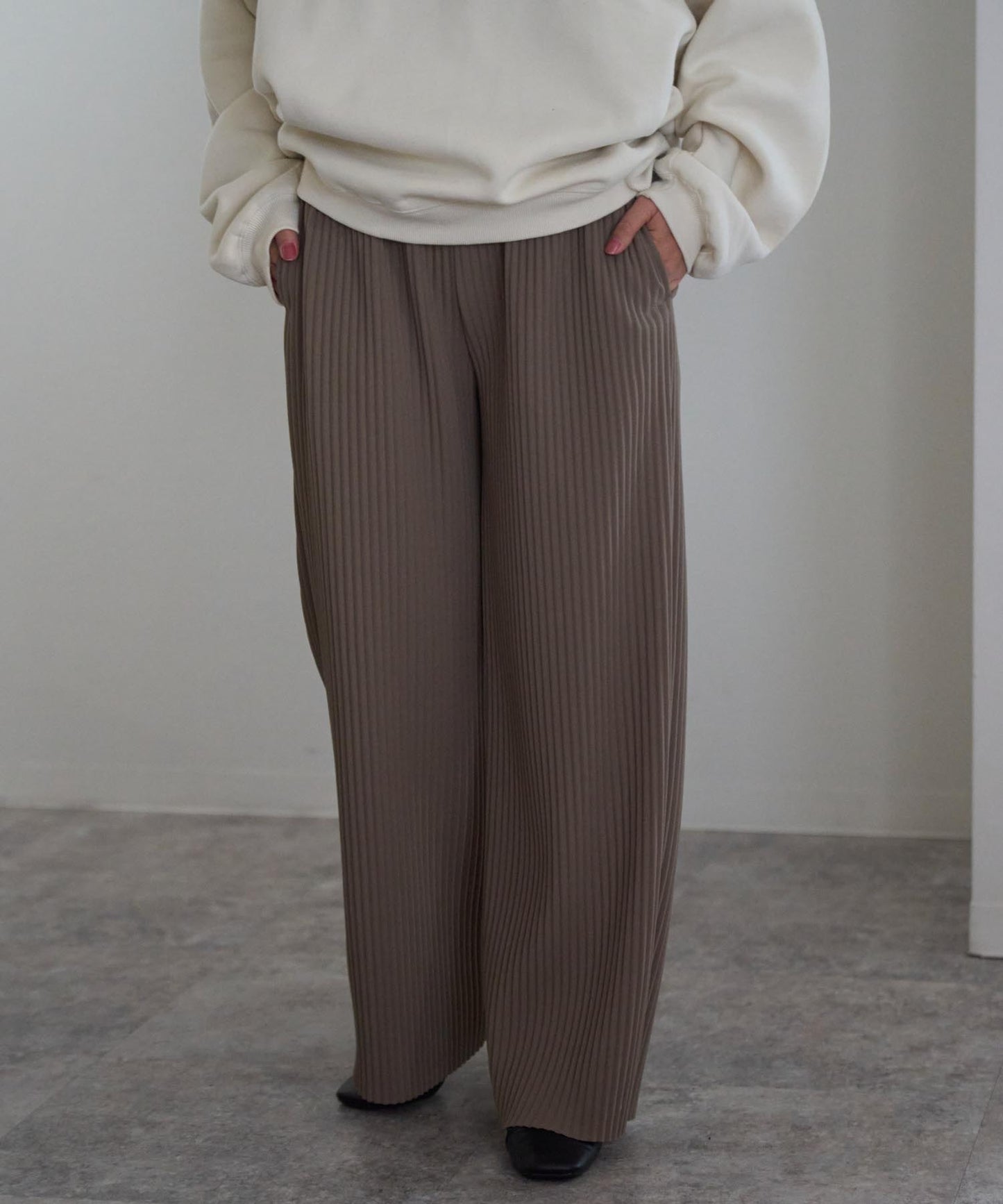 セルフカットプリーツパンツ