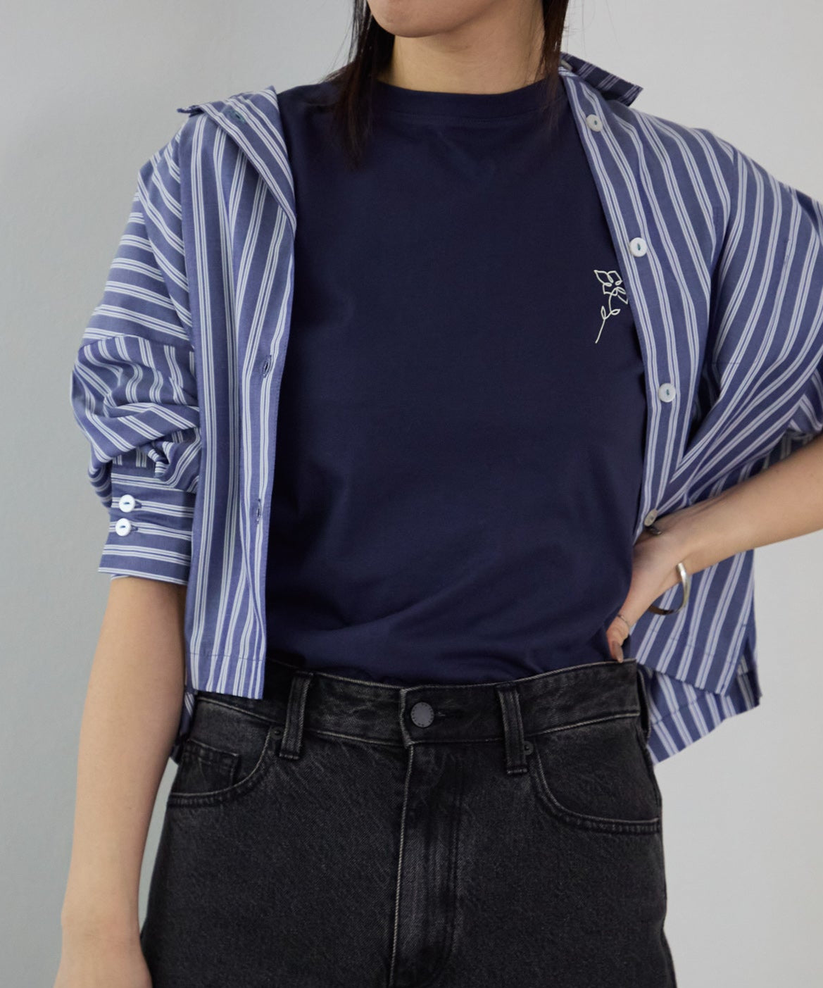 フラワーワンポイント サイロTシャツ