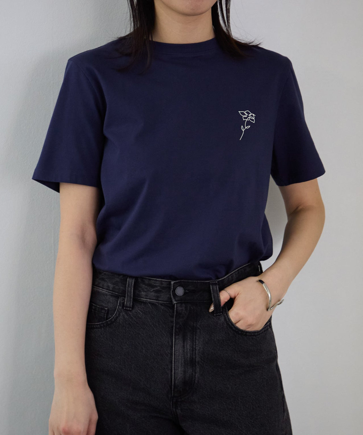 フラワーワンポイント サイロTシャツ