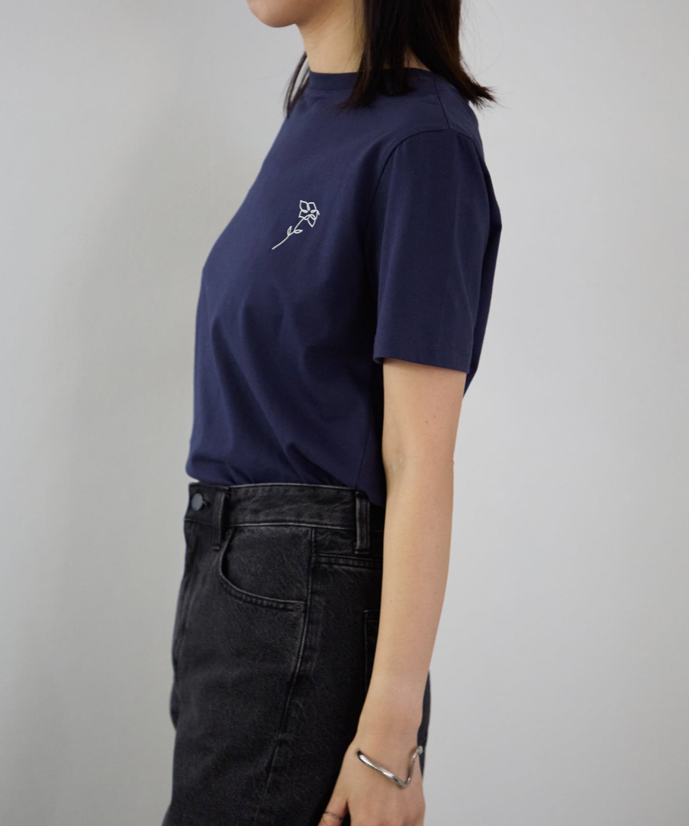 フラワーワンポイント サイロTシャツ