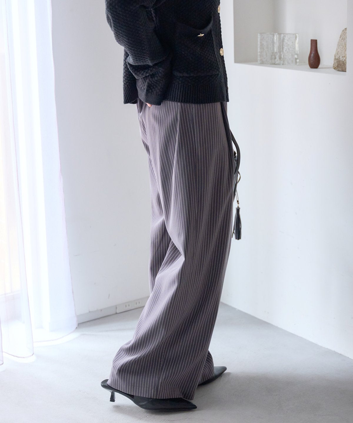 ストライプイージータックパンツ