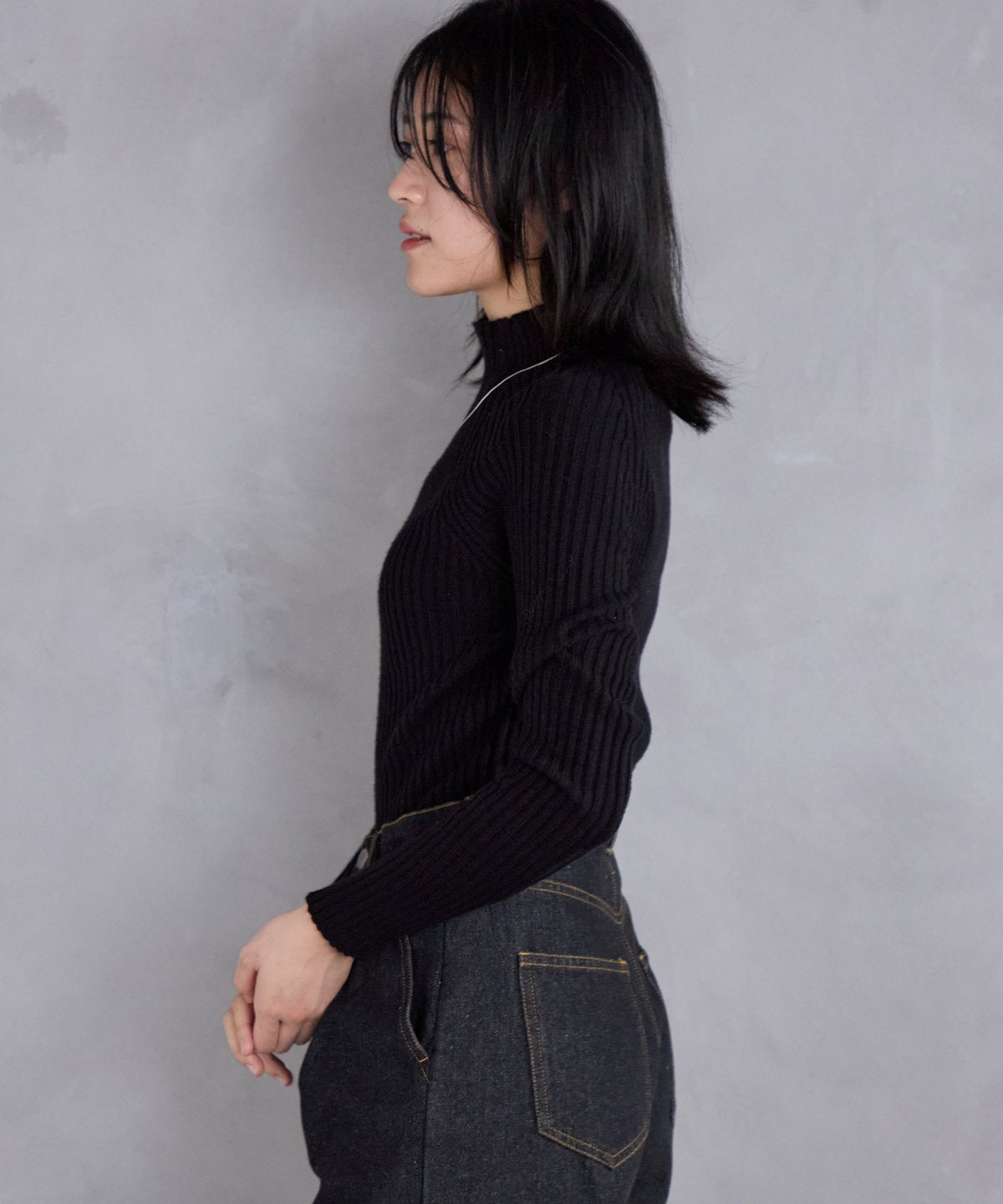 ボトルネックリブニットプルオーバー