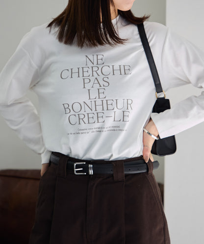 長袖ロゴプリントTシャツ