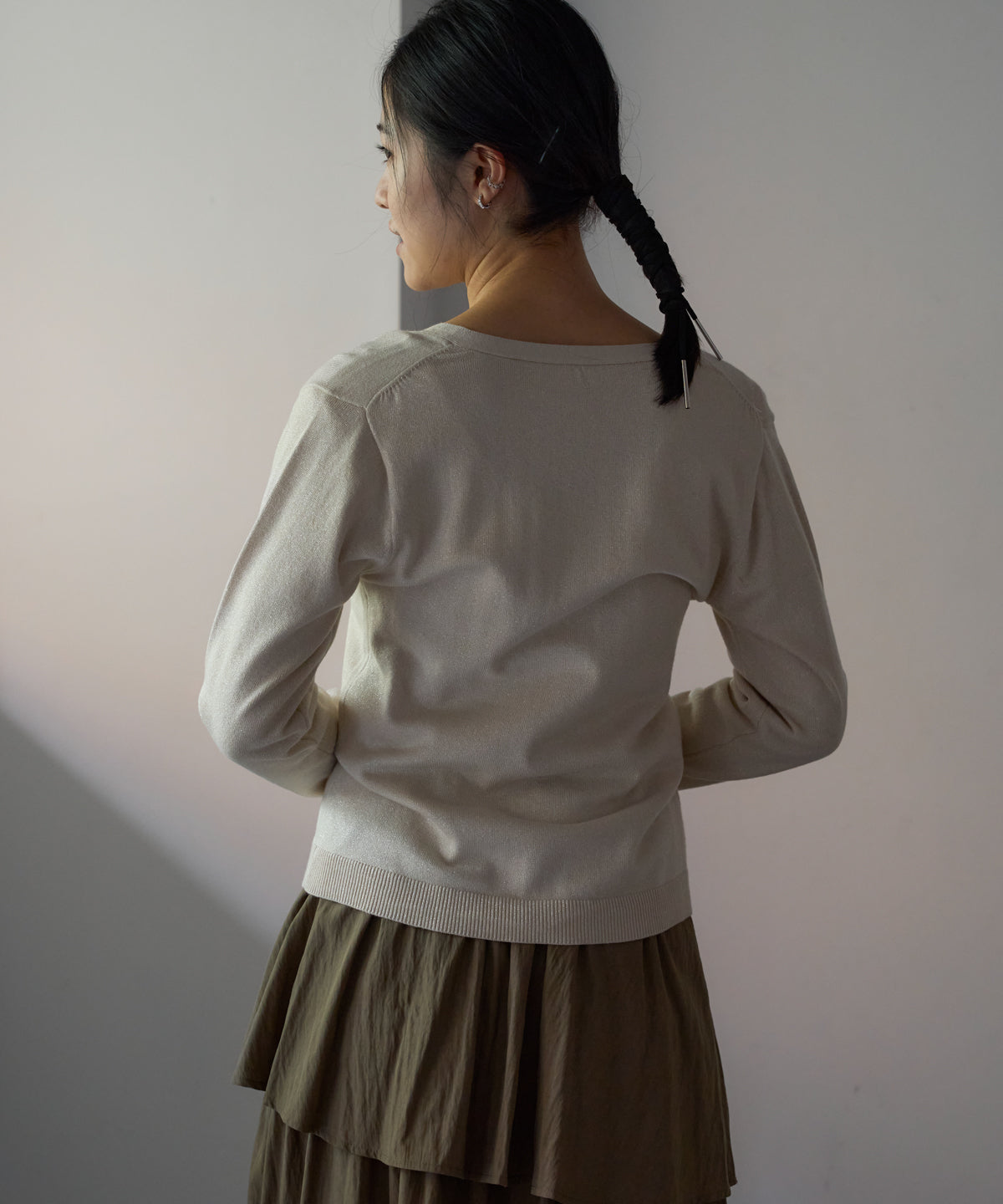 Vネックラメカーディガン