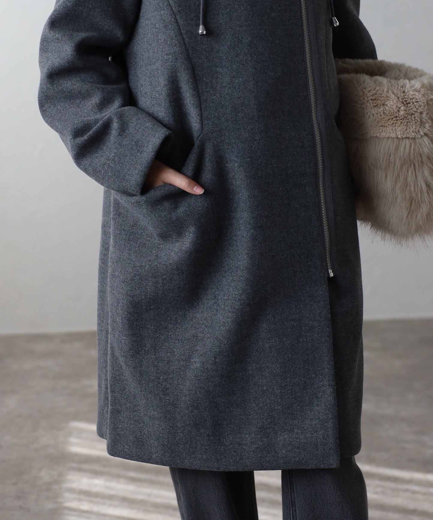 フード付ジップコート