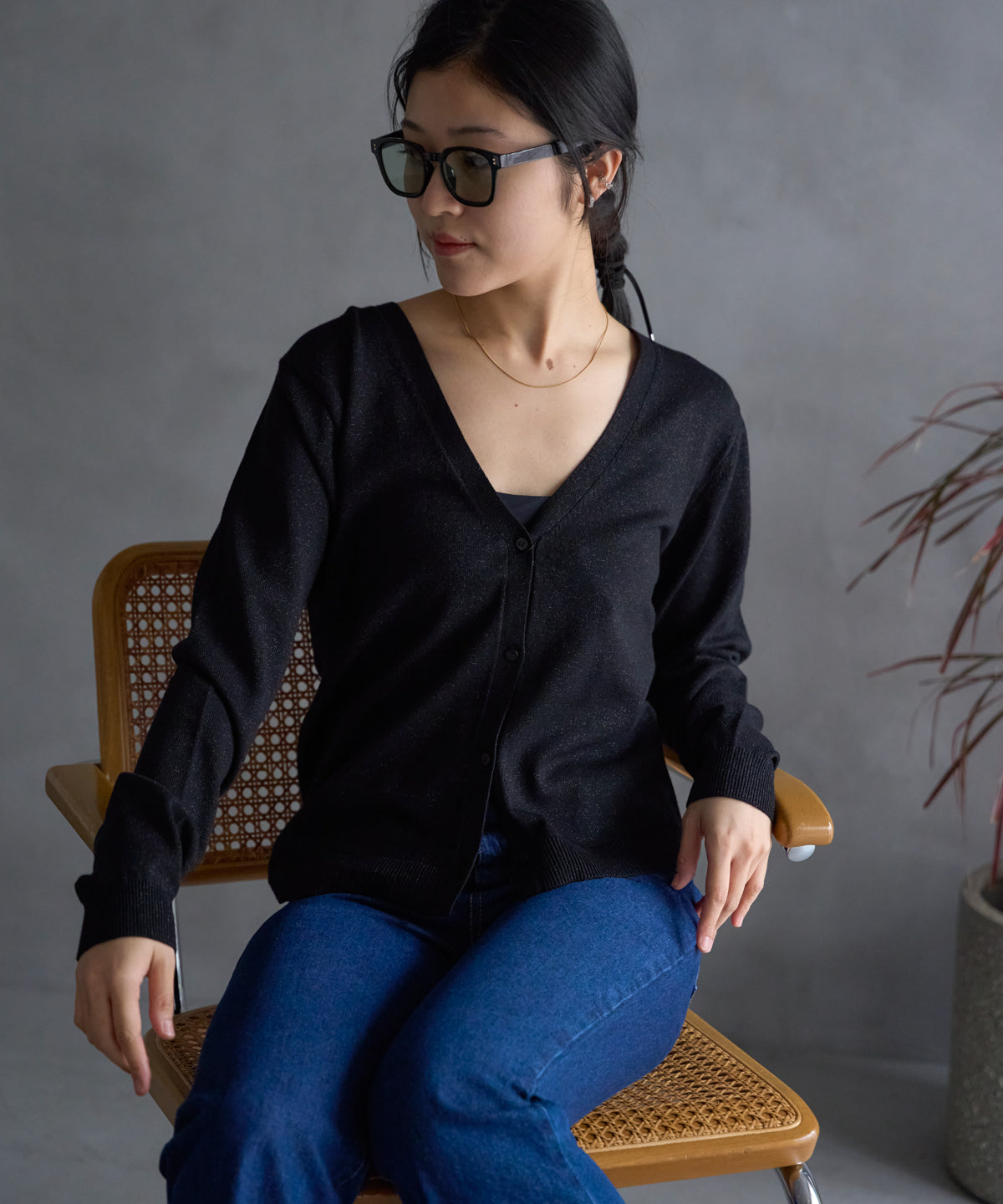Vネックラメカーディガン
