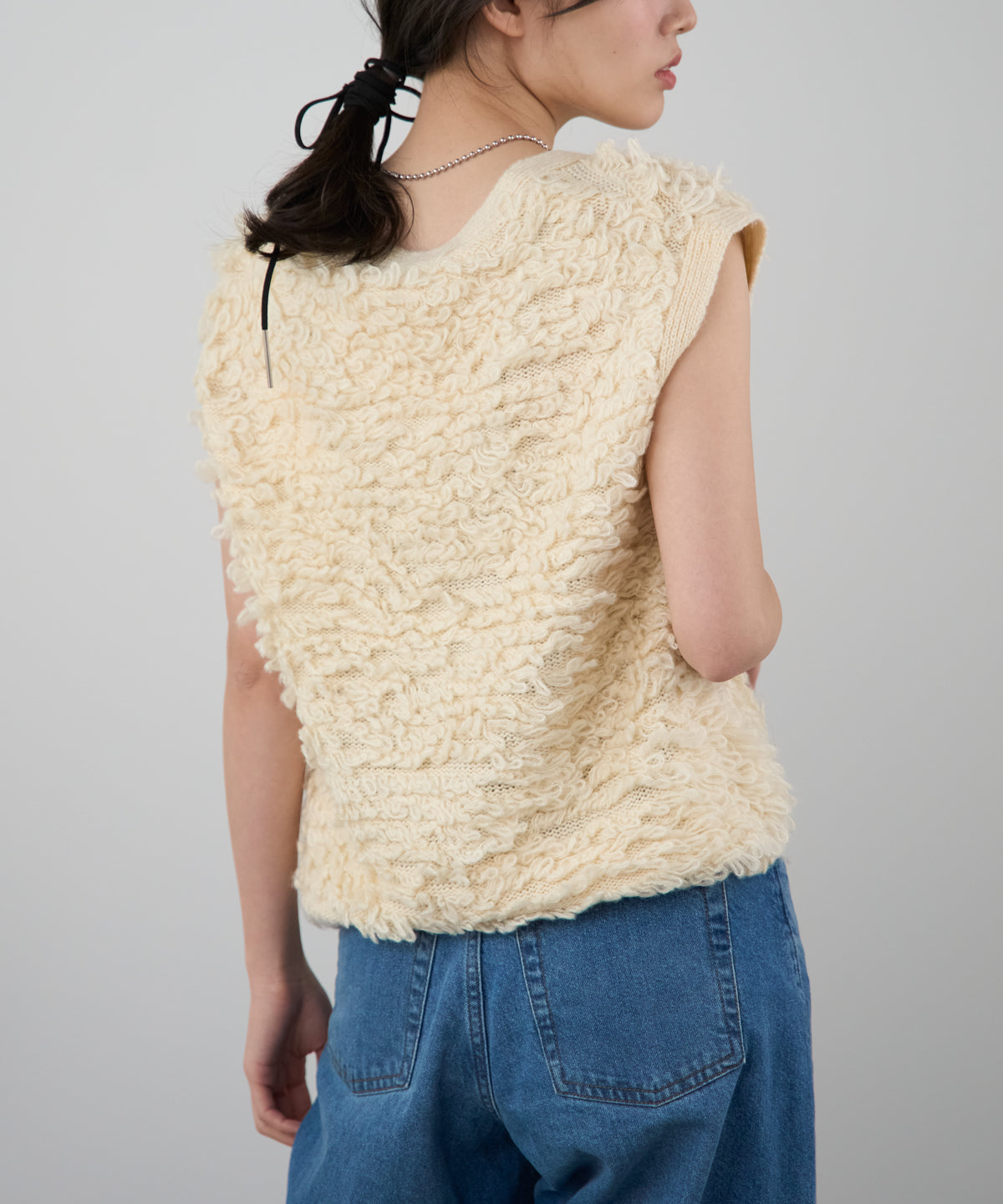 ループヤーンニットベスト