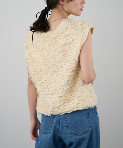 ループヤーンニットベスト