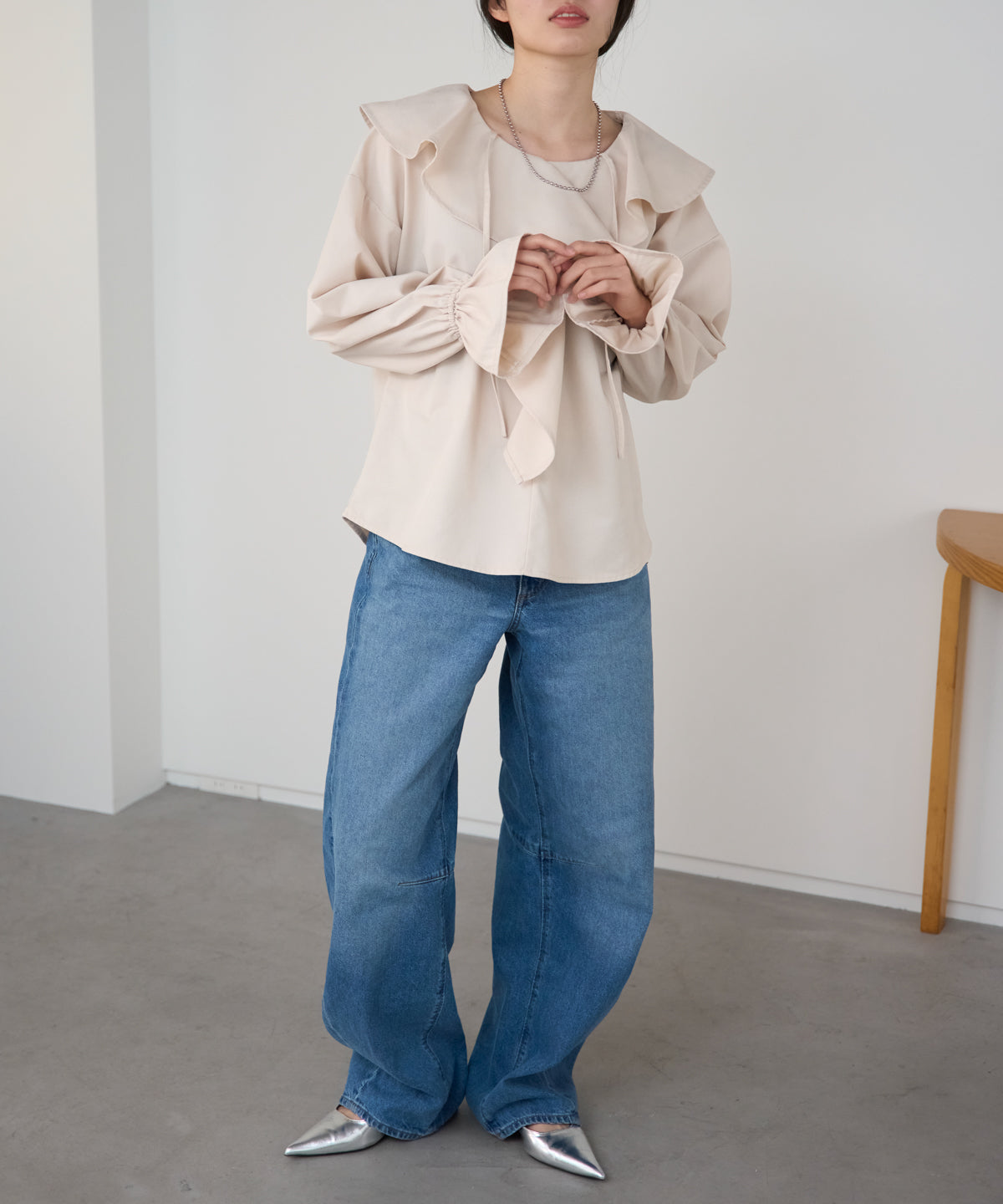デニムフリルビッグカラーブラウス