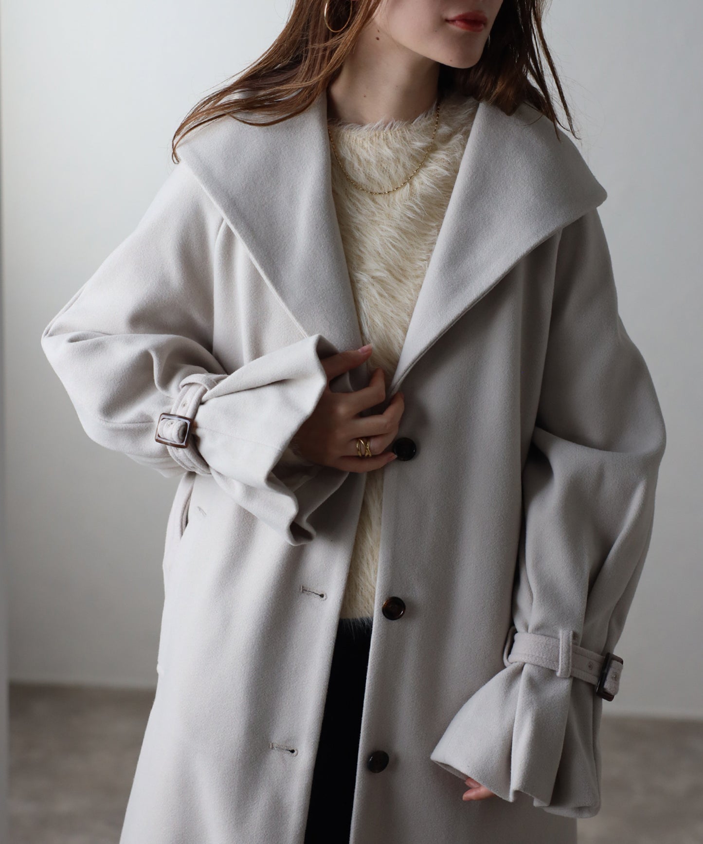 ボリュームタックスリーブコート