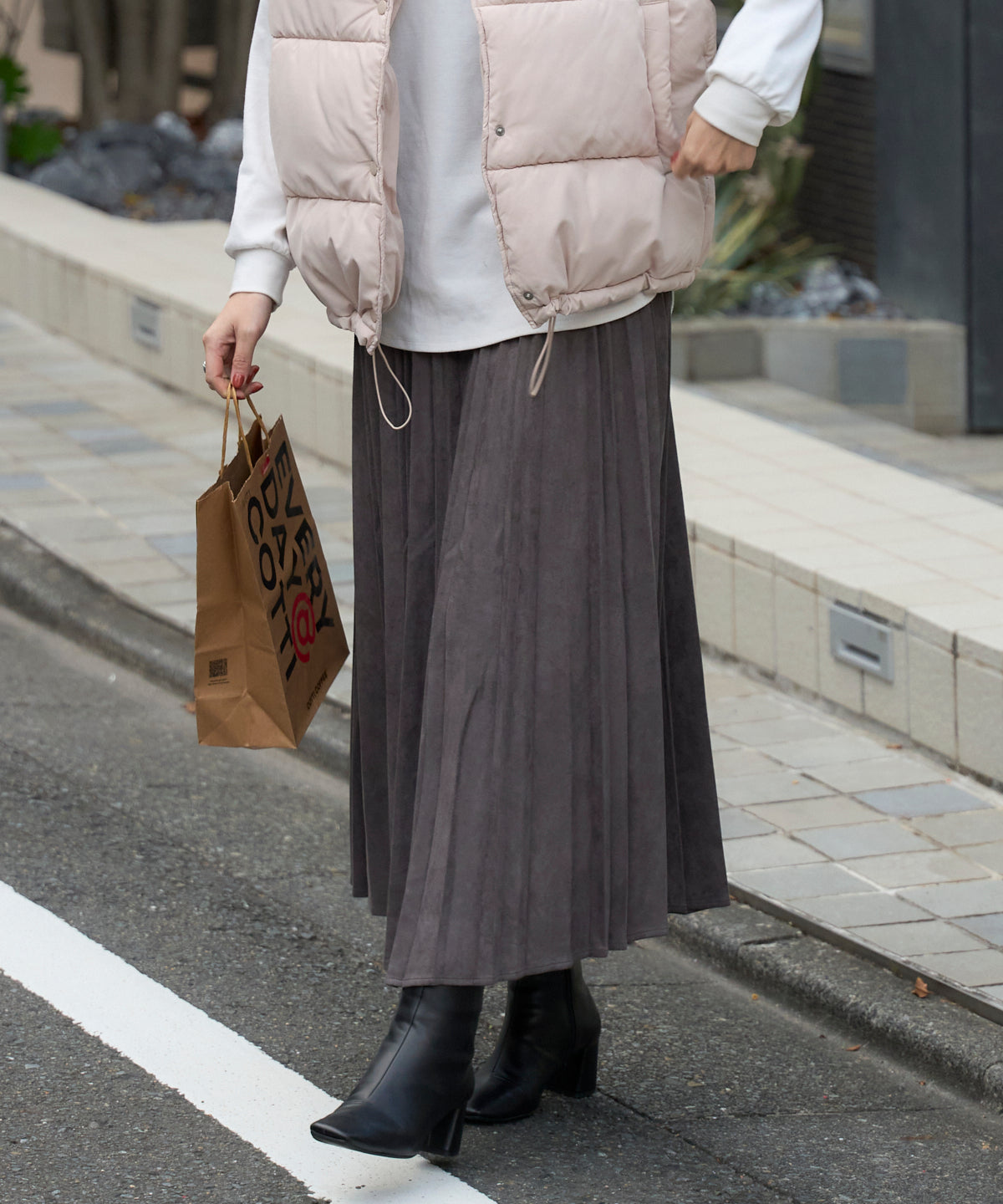 ポンチスエードプリーツスカート