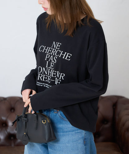 長袖ロゴプリントTシャツ