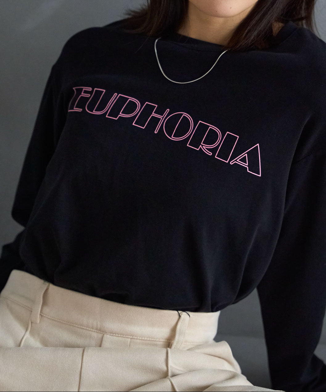 長袖カラーロゴプリントTシャツ