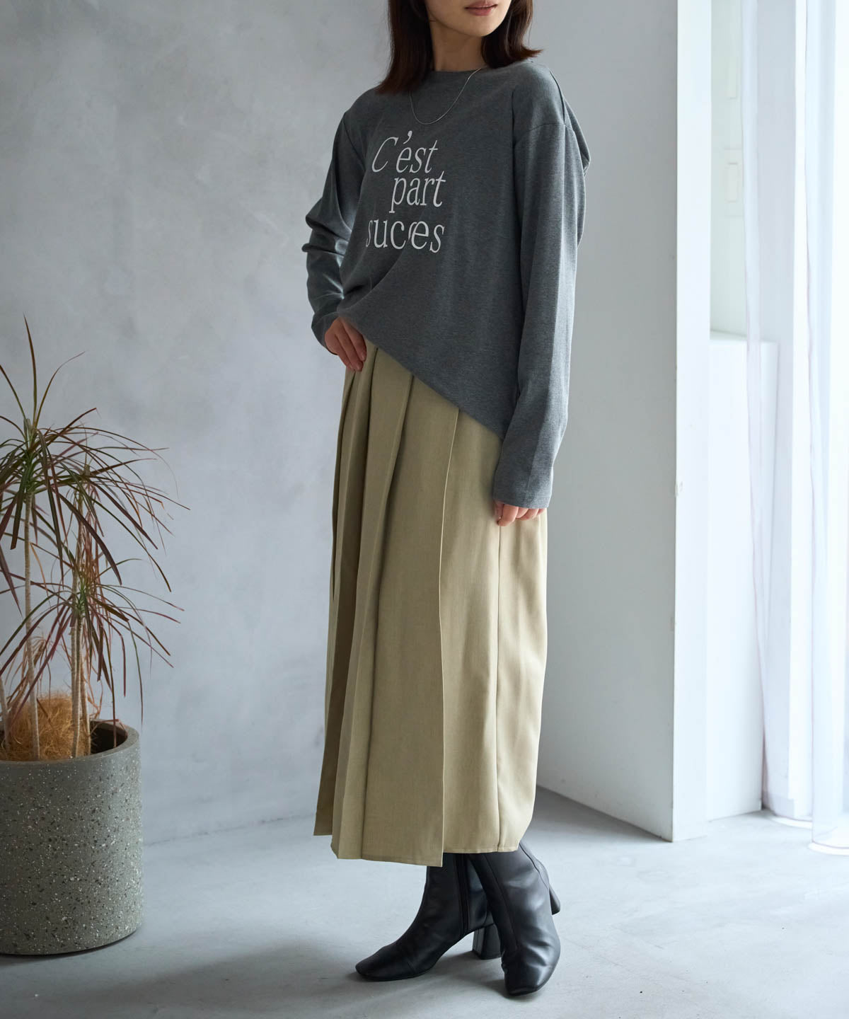 ボックスフロント プリーツスカート