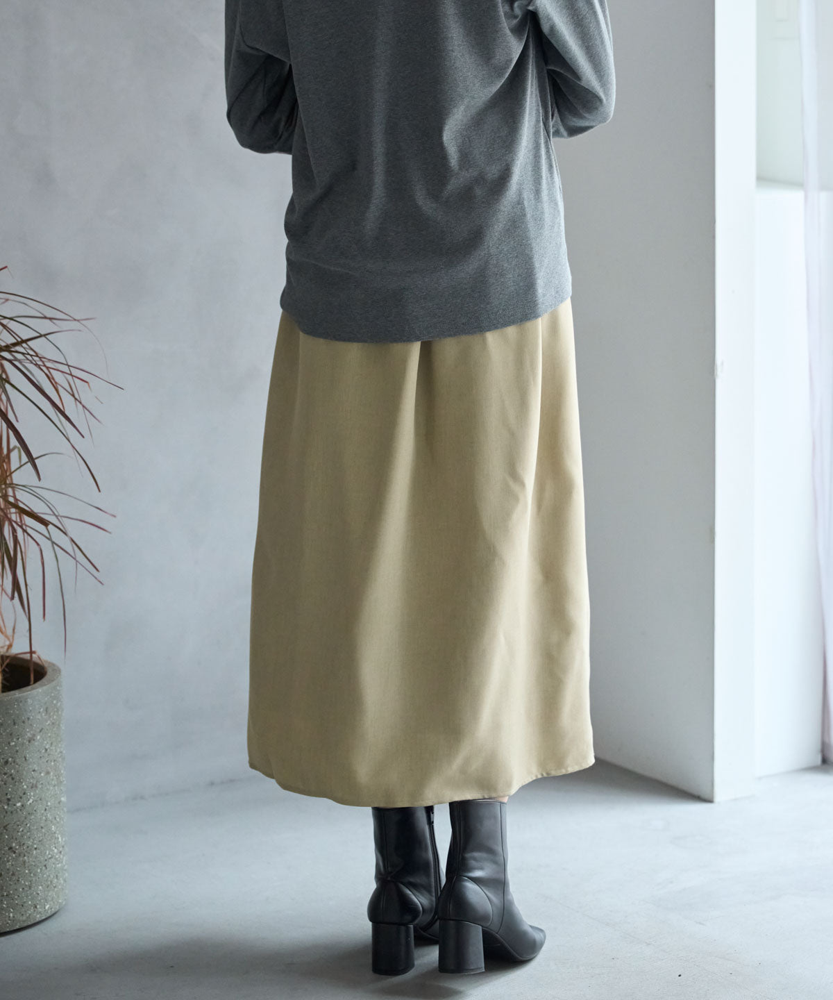 ボックスフロント プリーツスカート