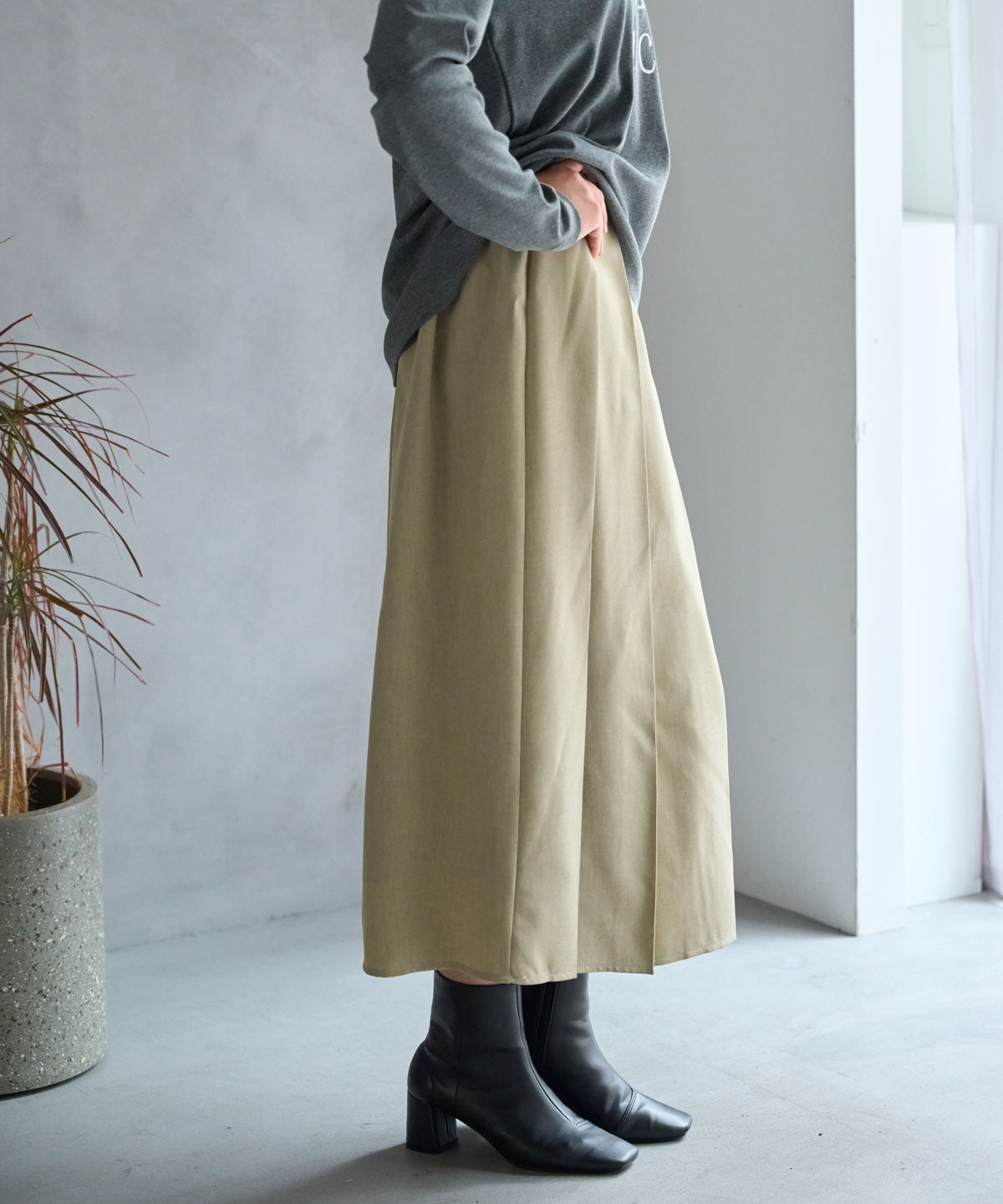 ボックスフロント プリーツスカート