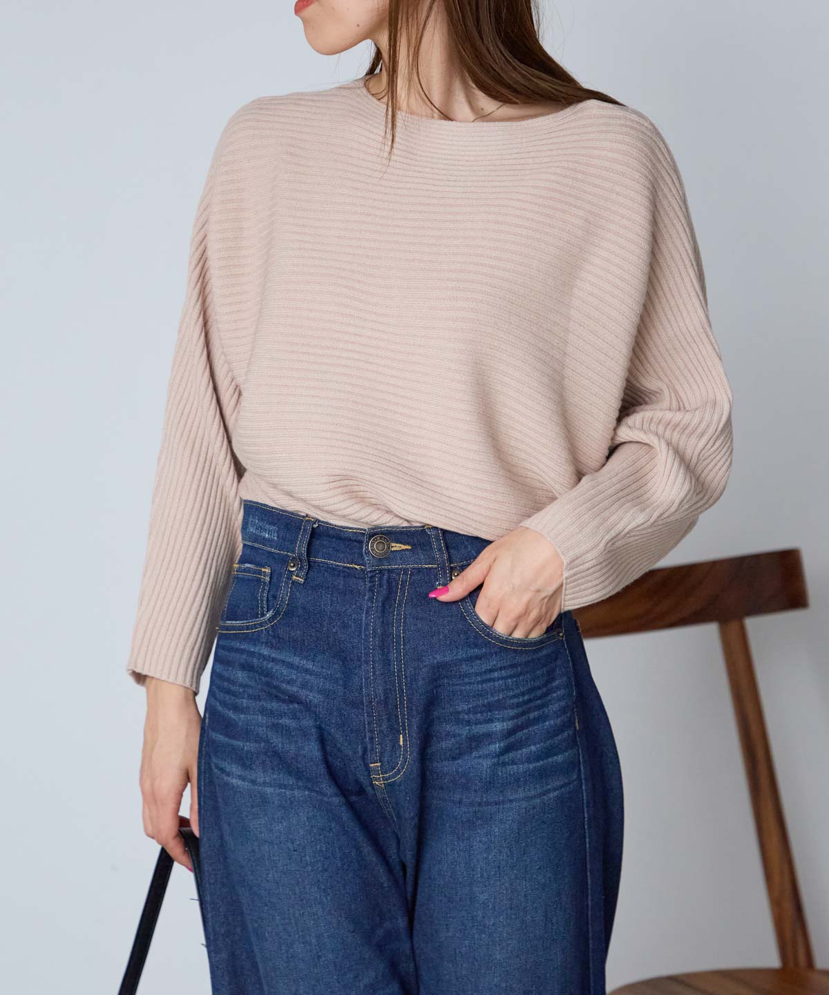 もちもちボートネックドルマンリブニット