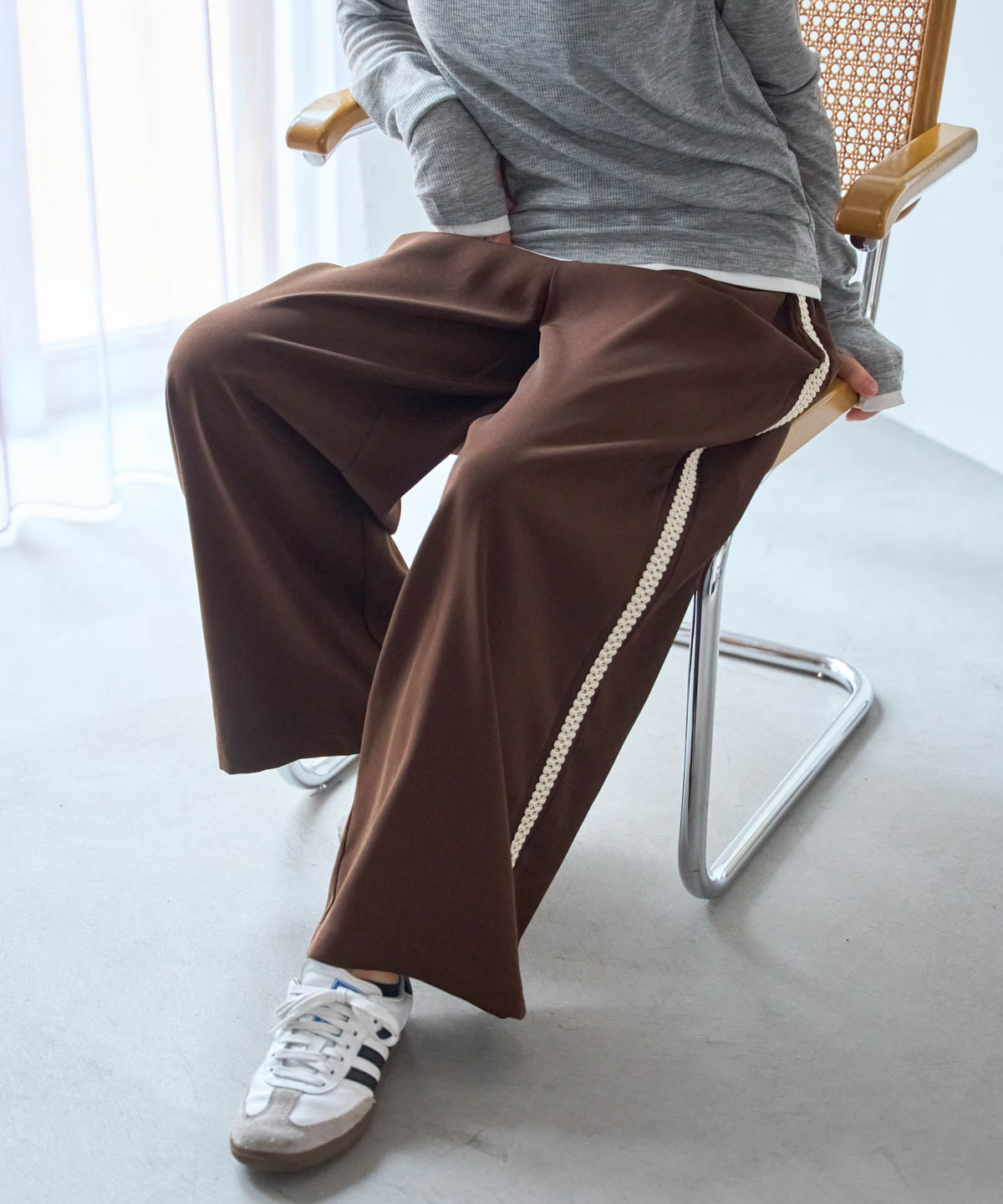 サイドレースラインパンツ